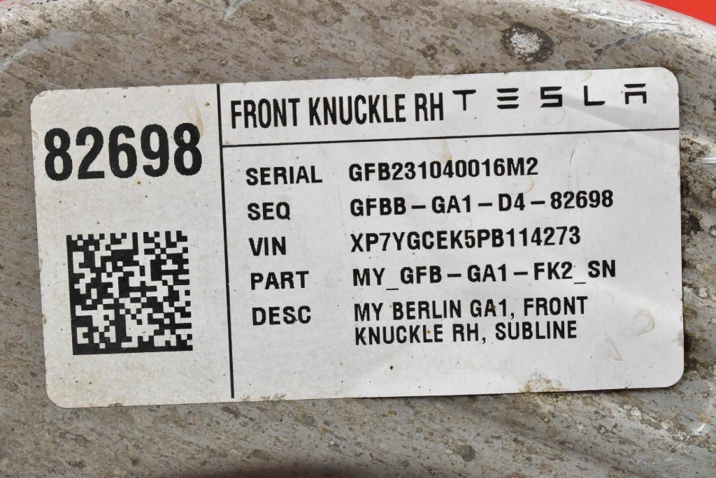 otoč čepu pravá předek TESLA MODEL Y 78.4 kWh 514 KM 20