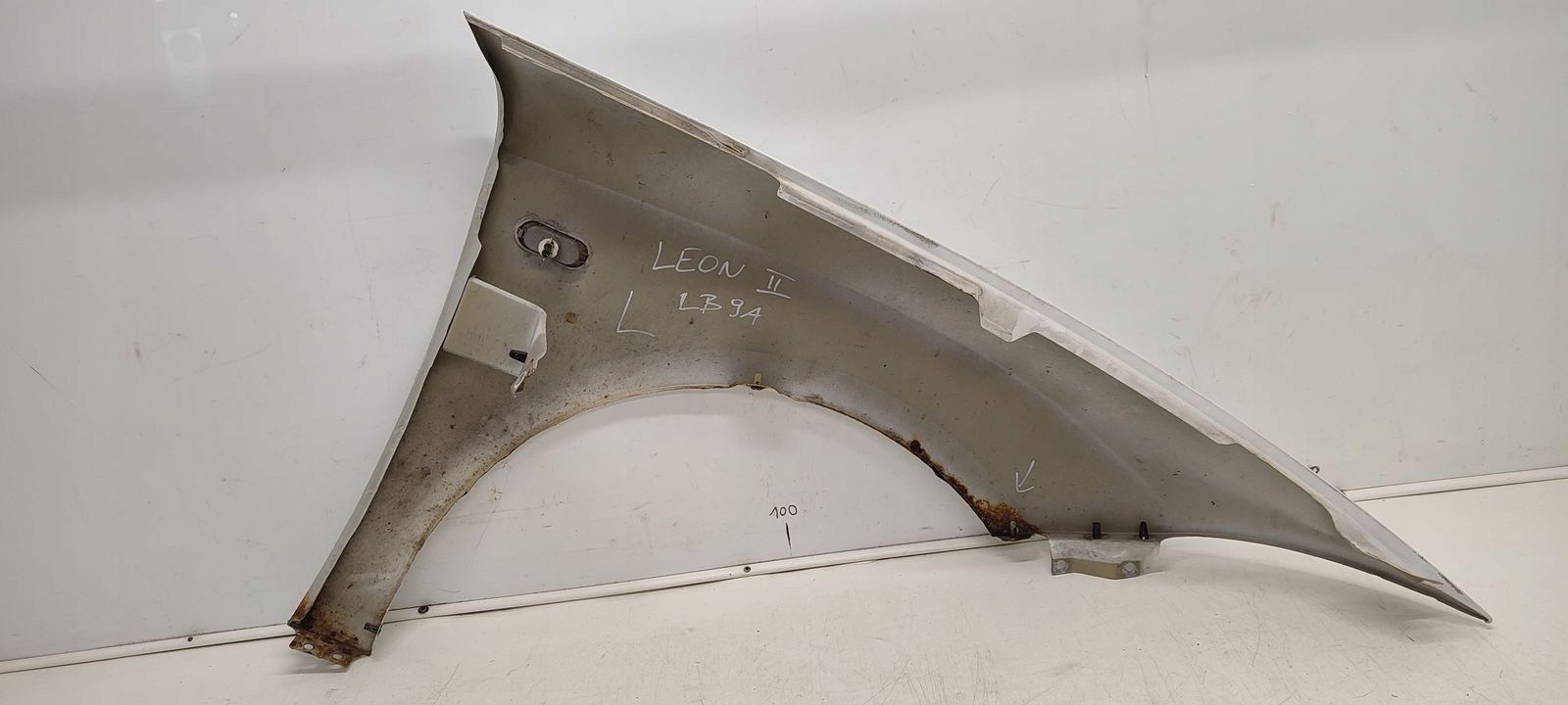 fender left front front Seat Leon II LIFT LB9A