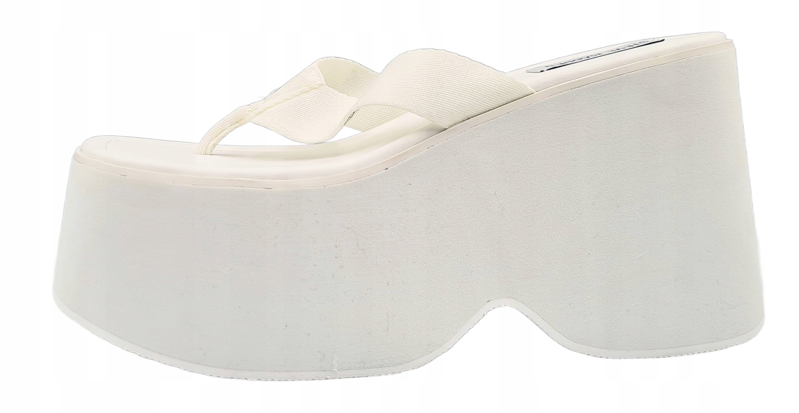 Lamoda LMF2506 White Sandály vel. 40