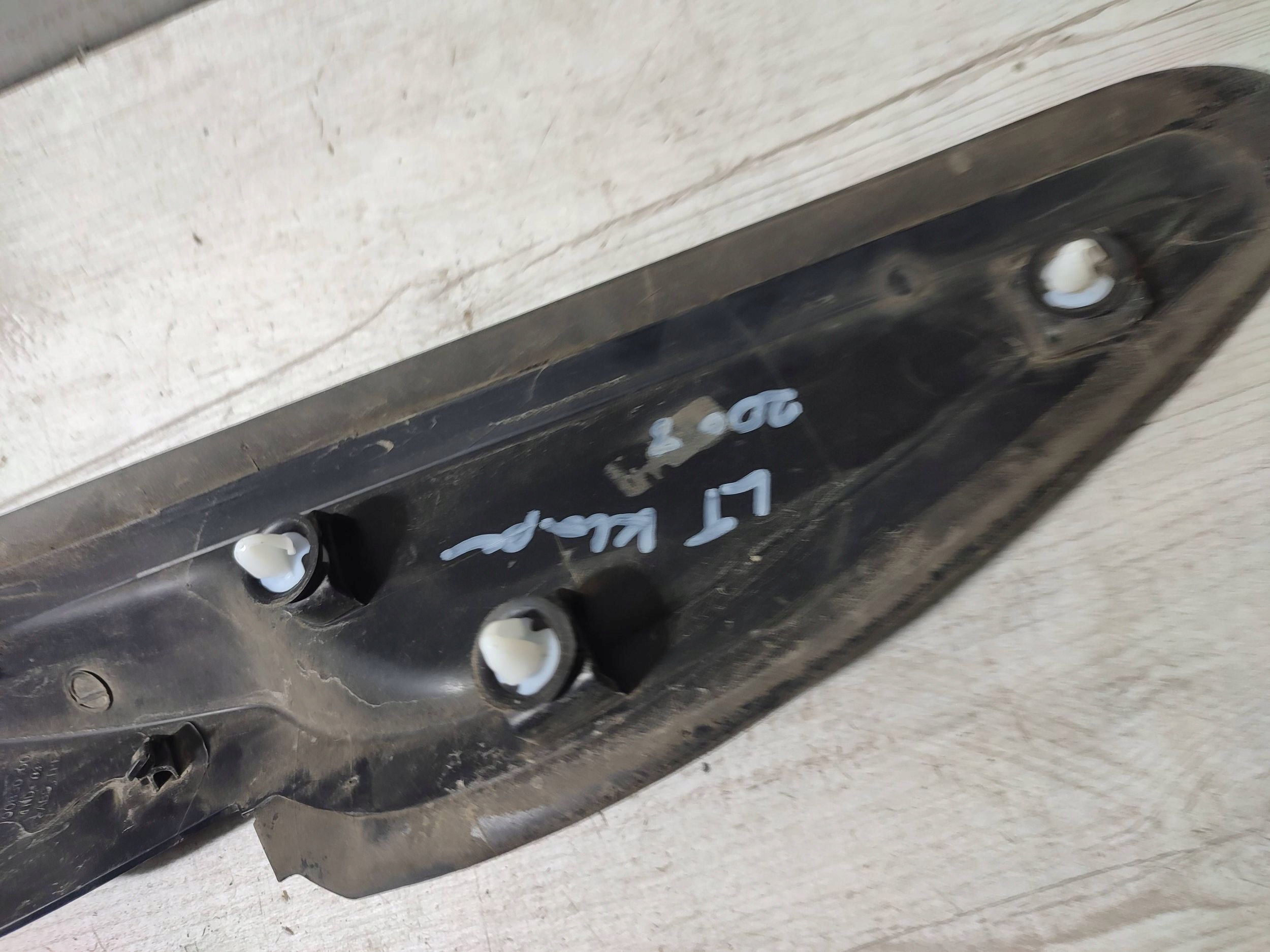 Peugeot 2008 II 2020 rear part side left cover below klape boot