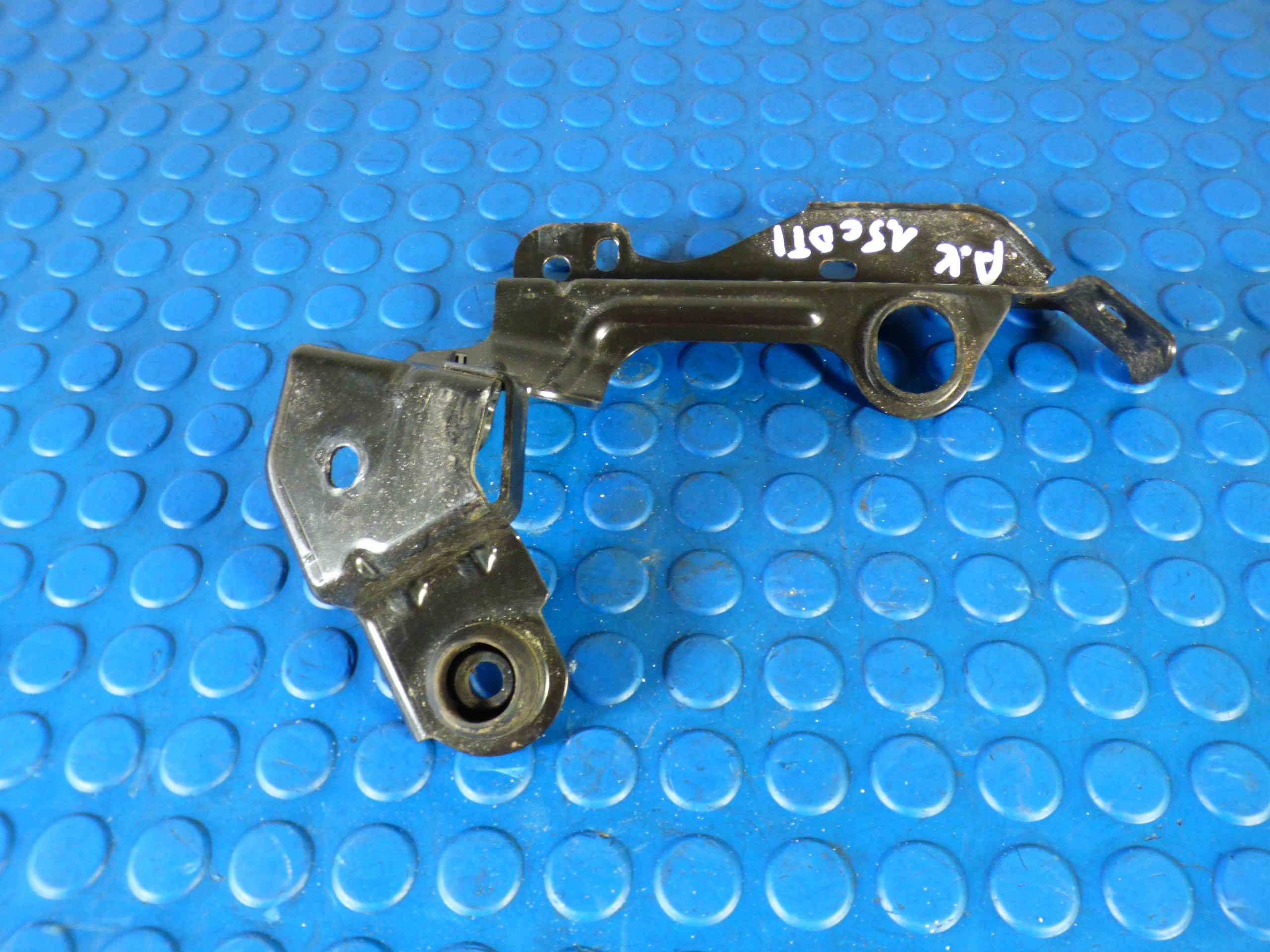 console bracket holder ASTRA K V 1.5CRDI LIFT