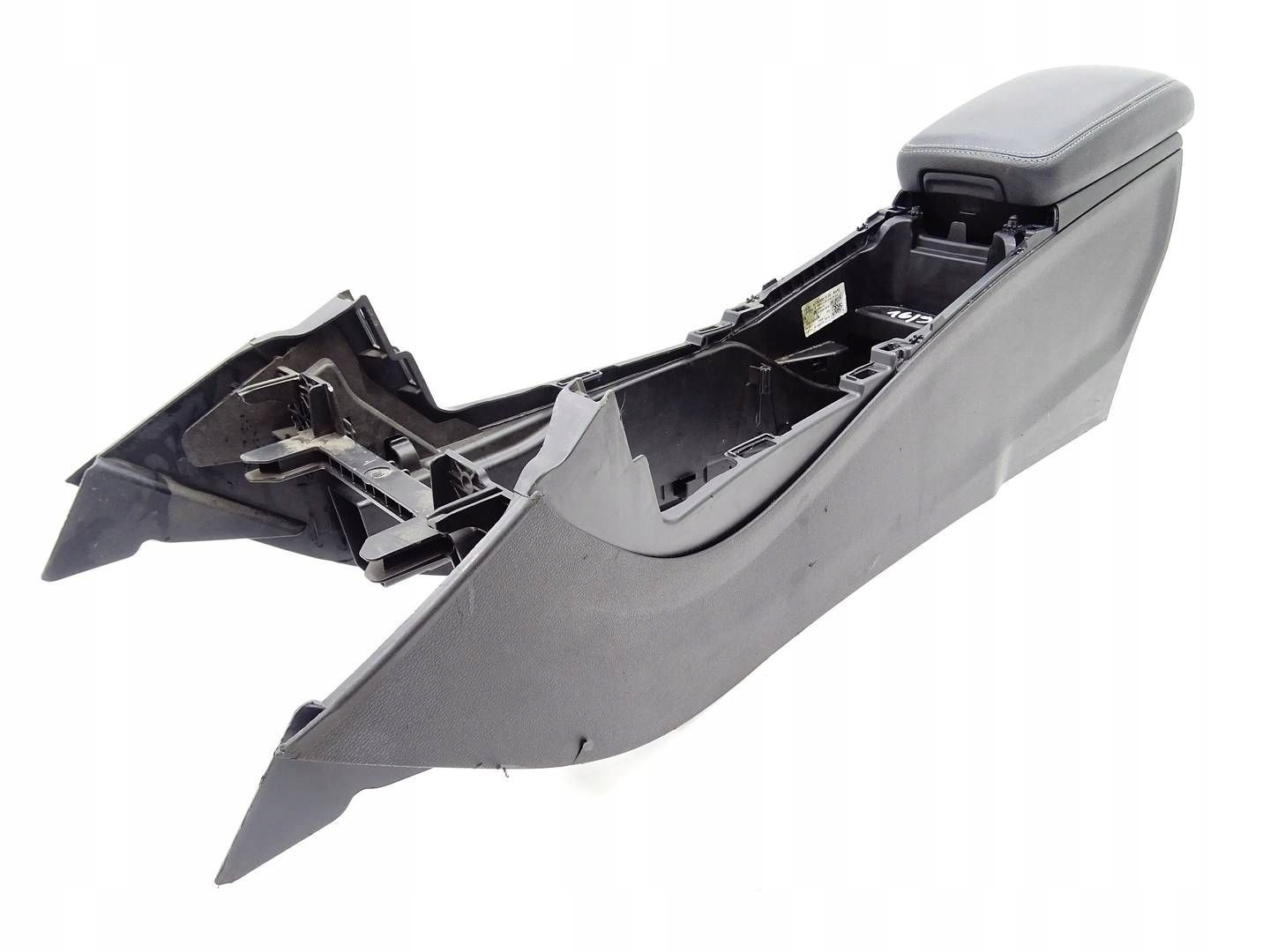 armrest TUNEL central leather MERCEDES A W176 A1766801300