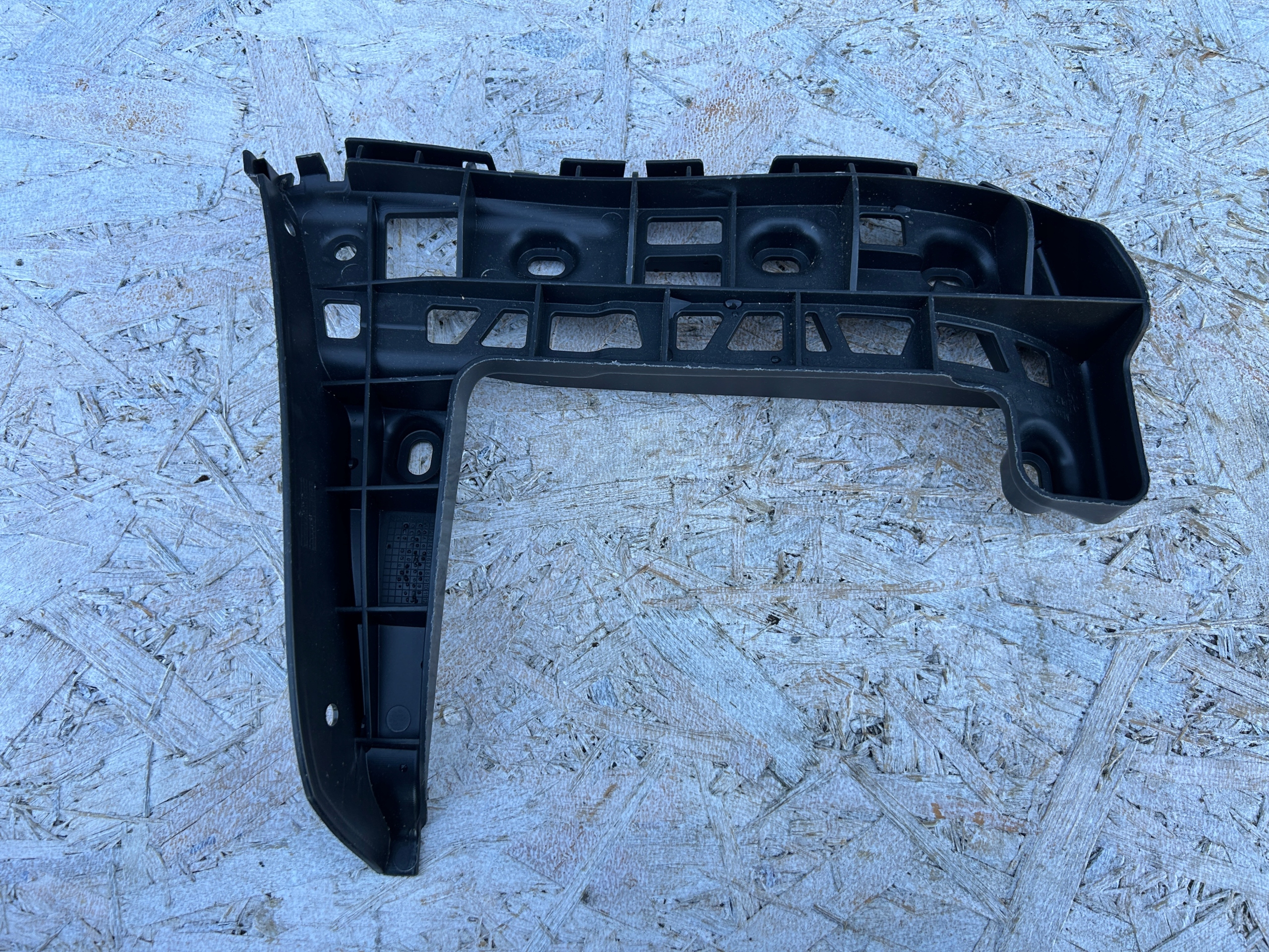 bumper bracket left rear part VW CADDY 15- 2K5807393B