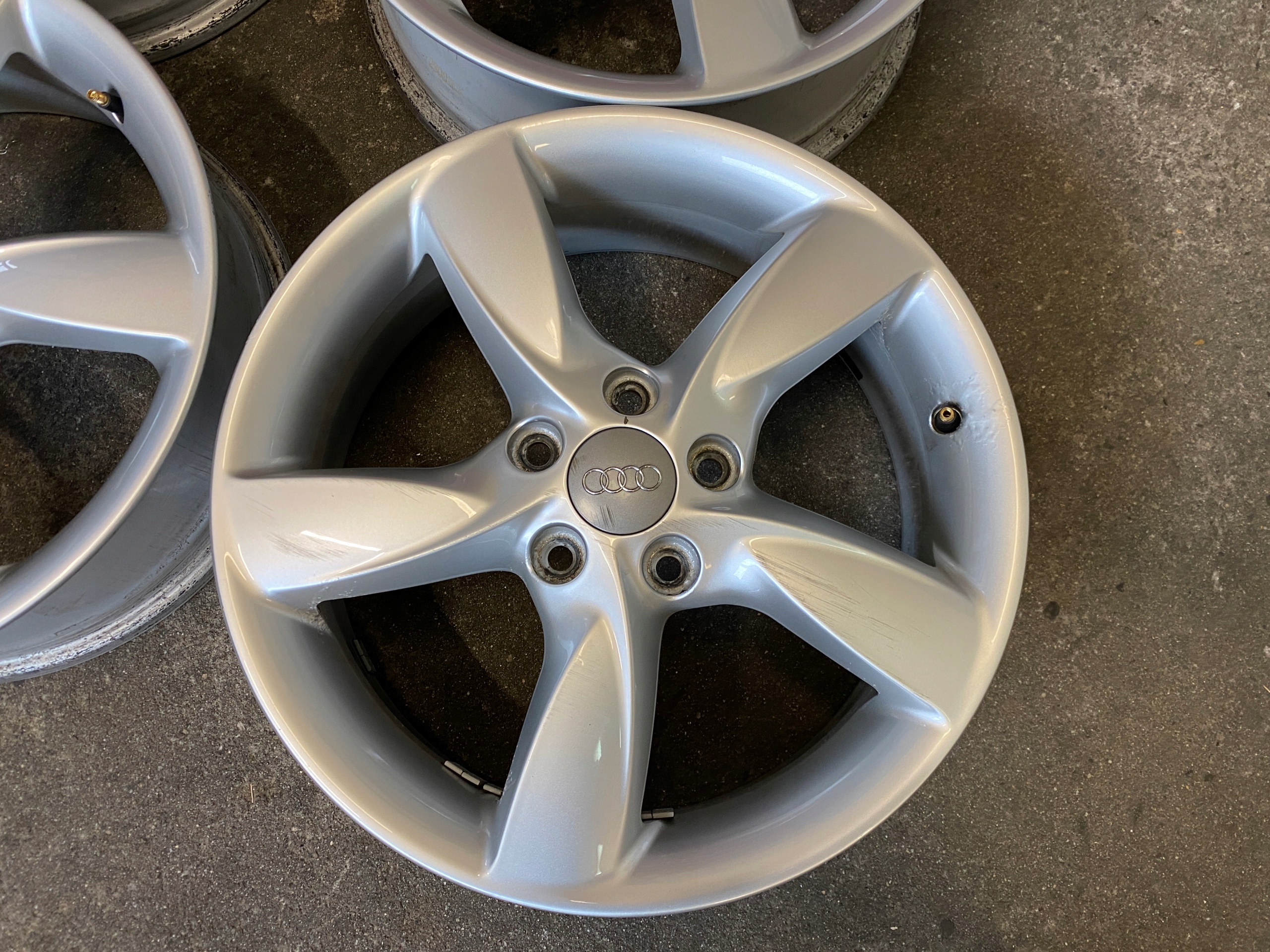 discs 17 Audi 8V0071497 6x17'' et48 5x112