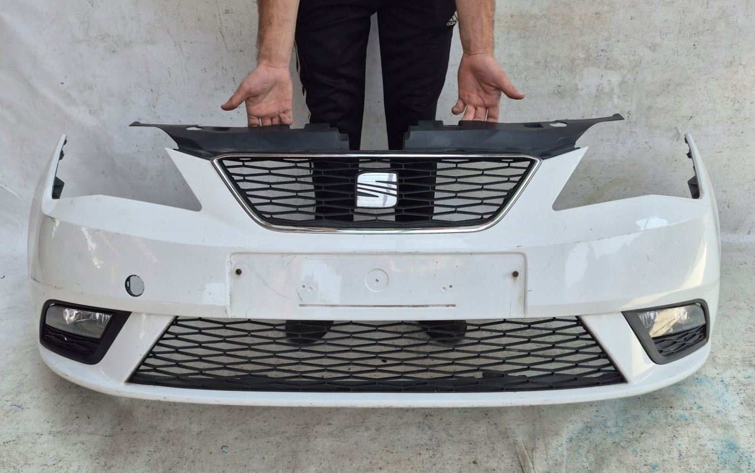 SEAT IBIZA IV 4 LIFT 12- bumper front front grill grid 6J0805903C
