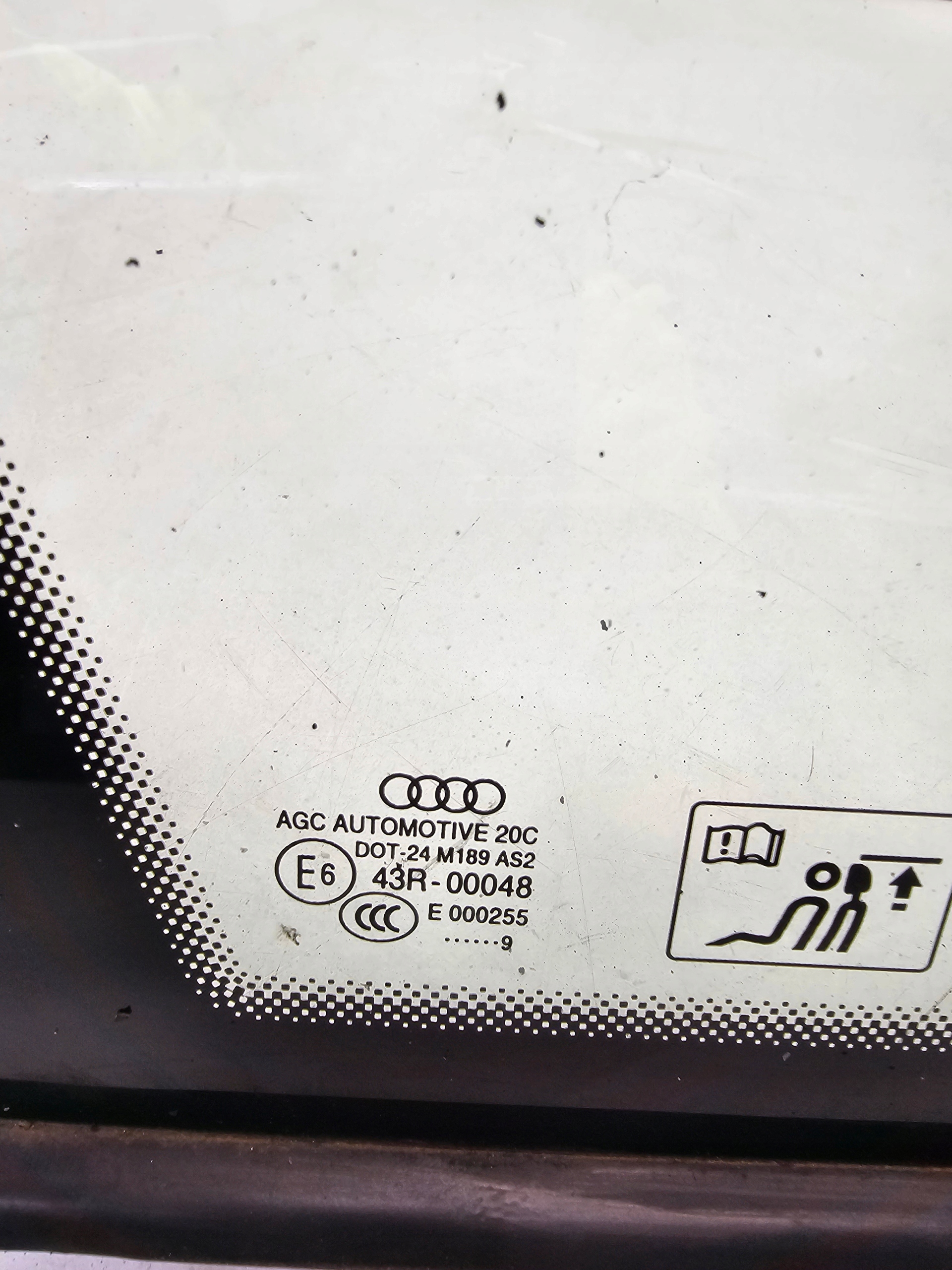 window bodywork AUDI Q5 8R left rear part 2009R