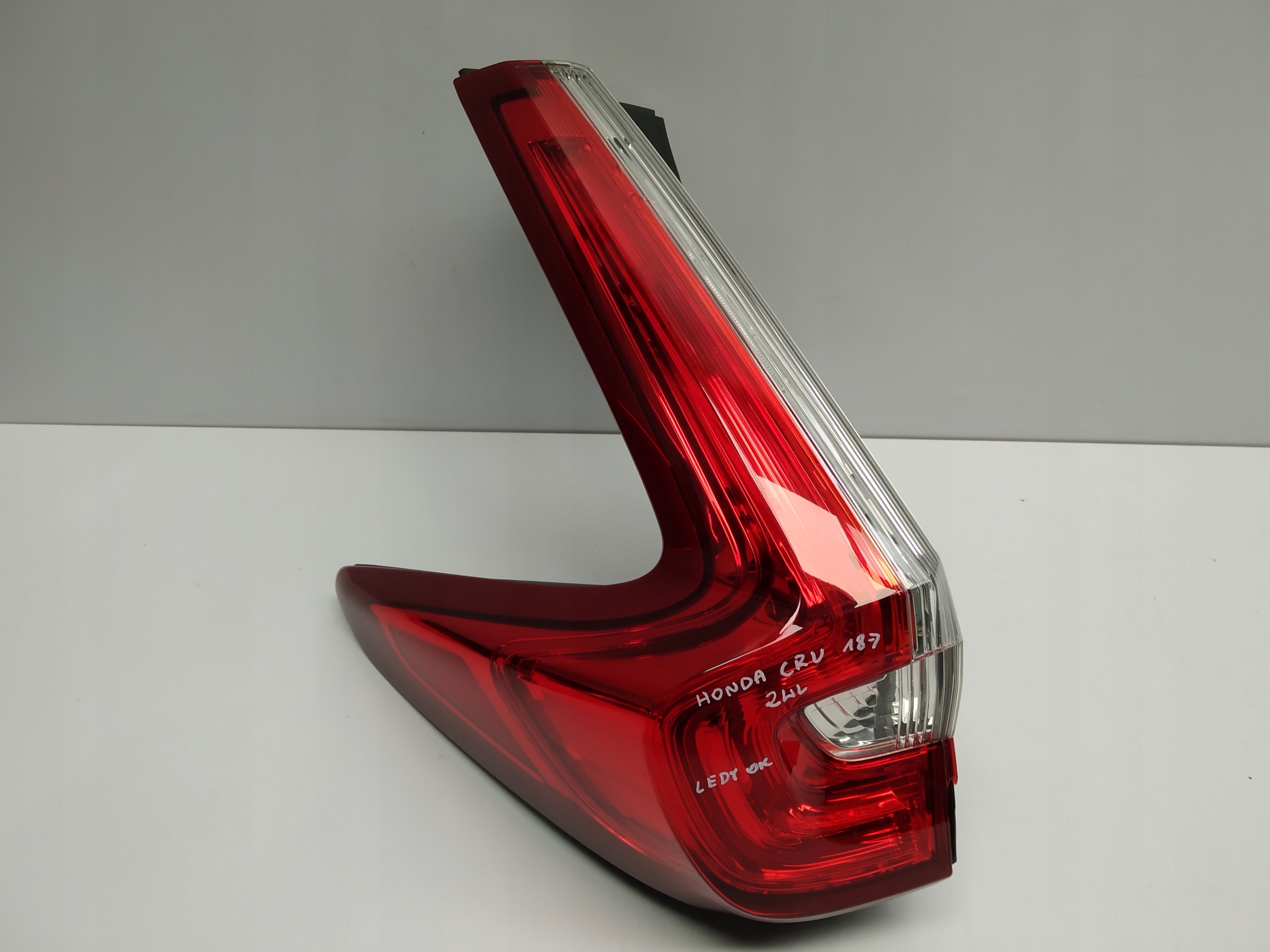 18+ Honda CRV V фонарь левый led оригинал