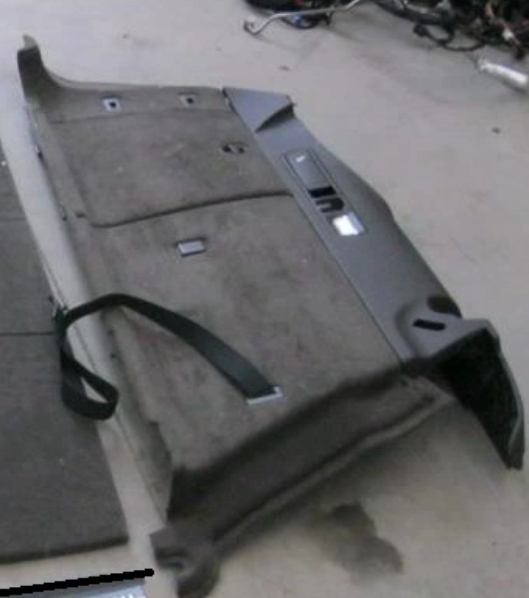 AUDI A6 4G KOMBI LEWA TAPICERKA BAGAŻNIKA BOCZEK