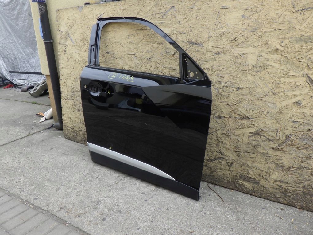 PEUGEOT 2008 II 2 19- door right front