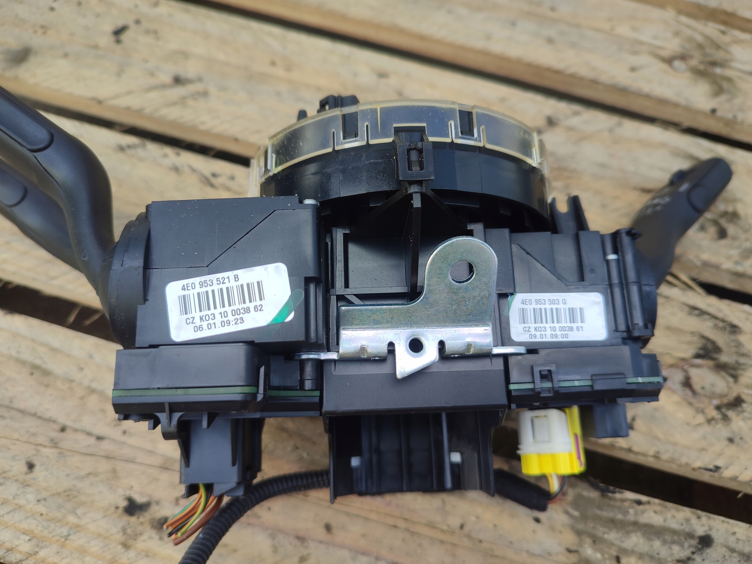 steering wheel levers and controls control ring TEMPOMAT AUDI A6 C6 4F0953549D