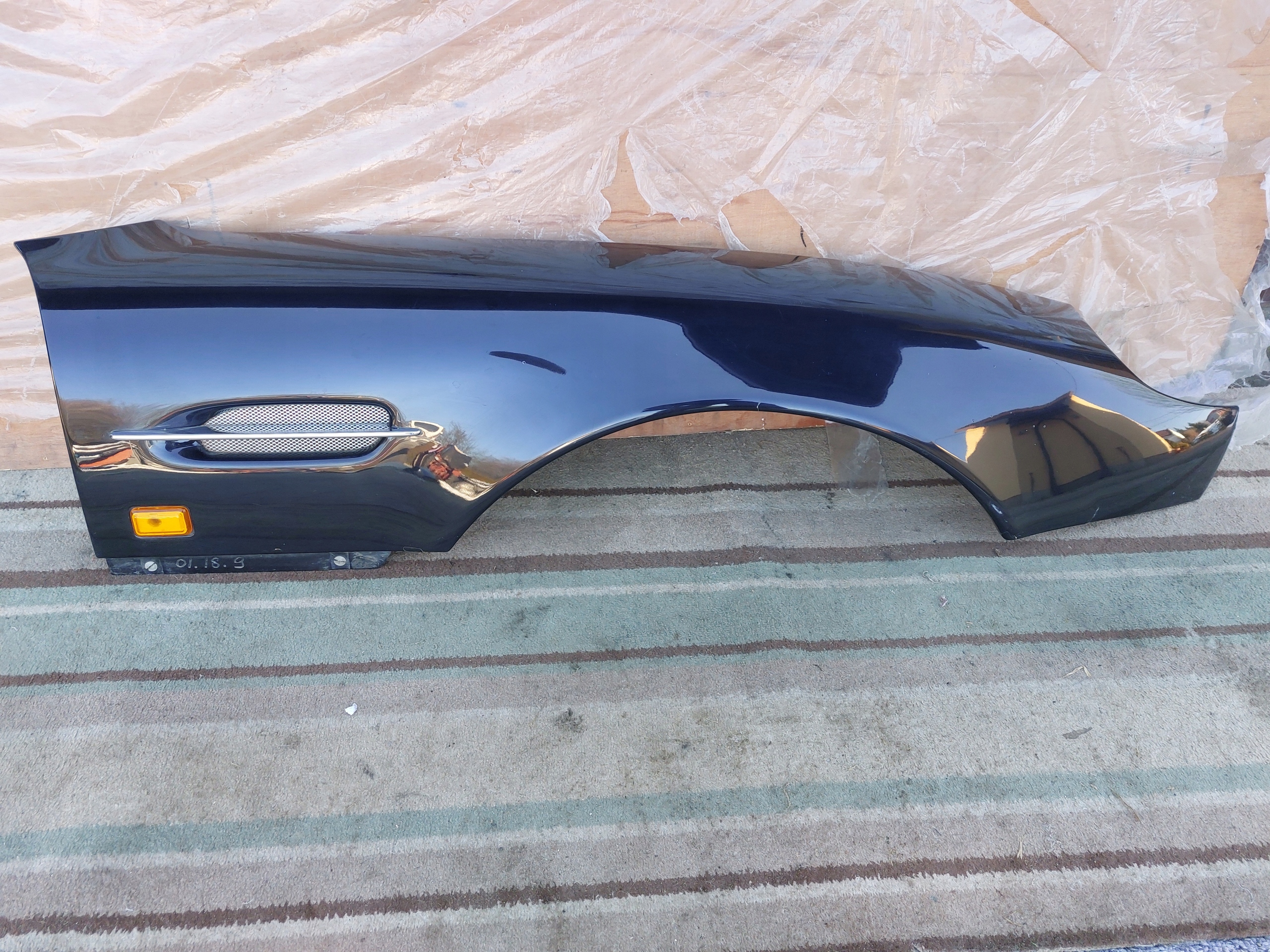 fender right front Aston Martin DB7 VANTAGE 01r