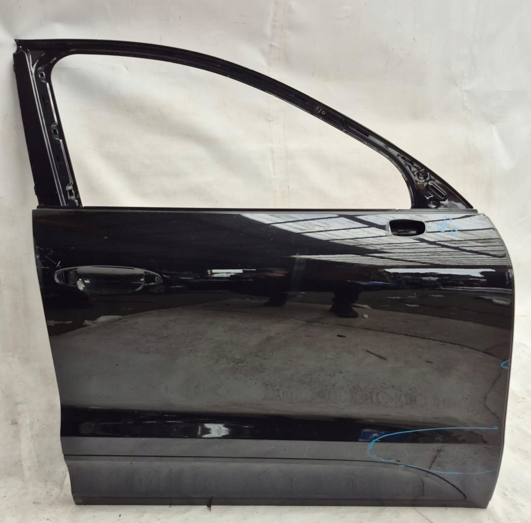 PORSCHE MACAN 95B 14- door right front front 95B831312A