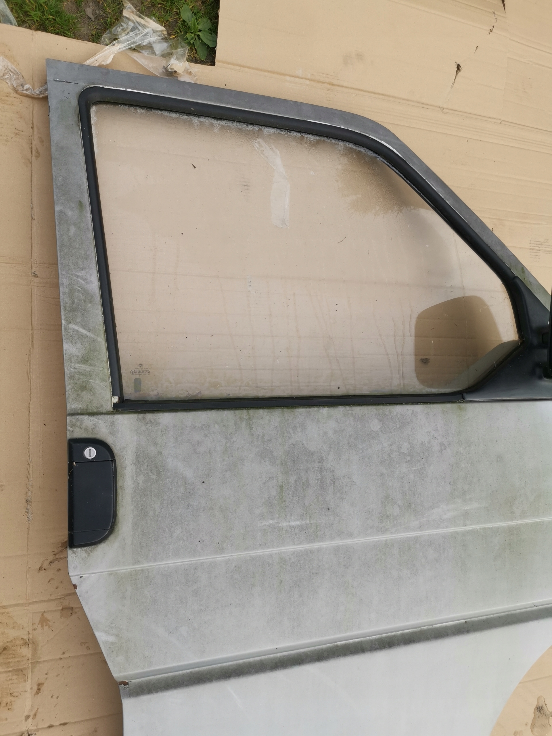 VW TRANSPORTER T4 96- door front right front