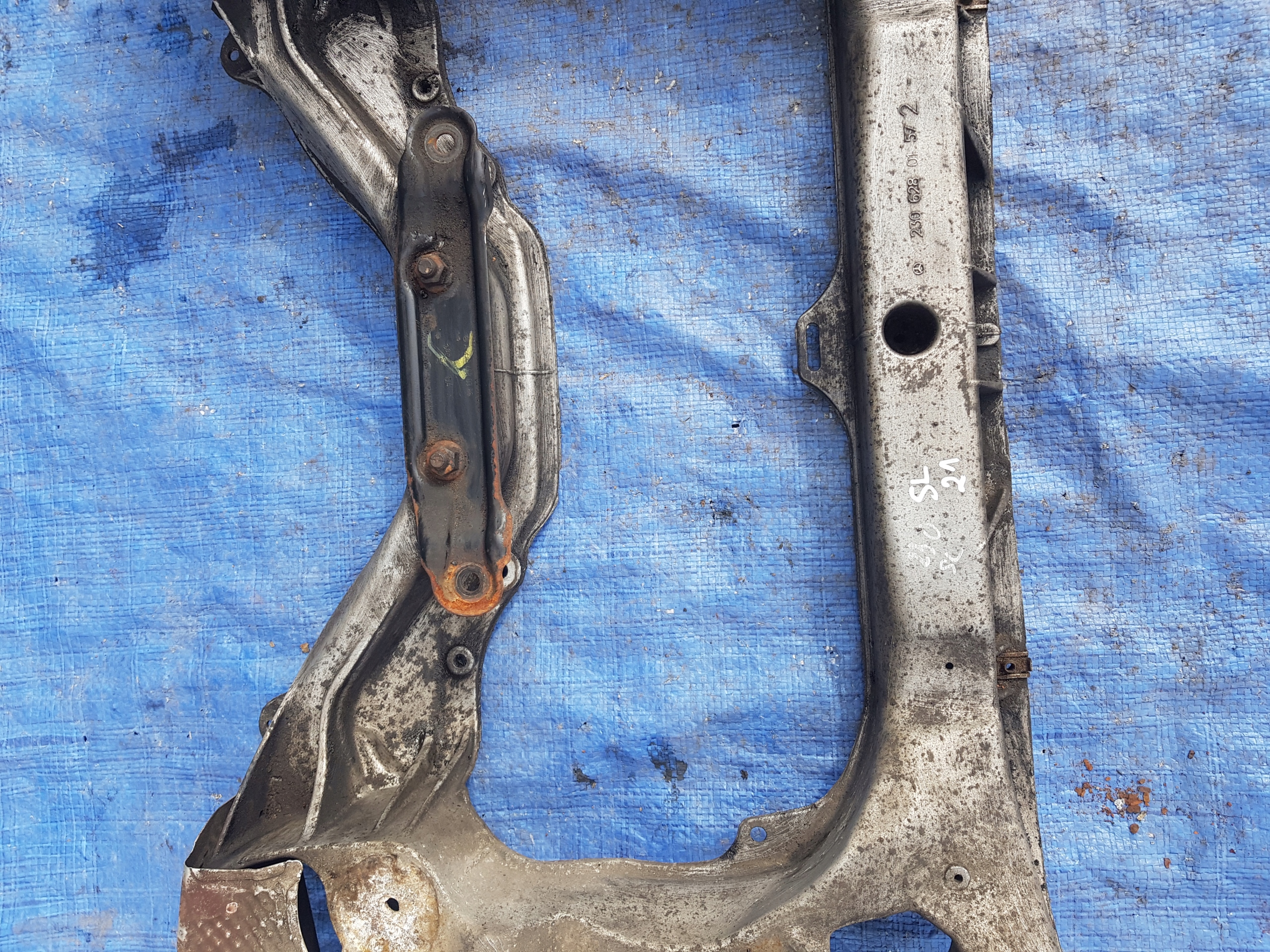 axle beam subframe axle beam front MERCEDES SL R230 W230 2306280157
