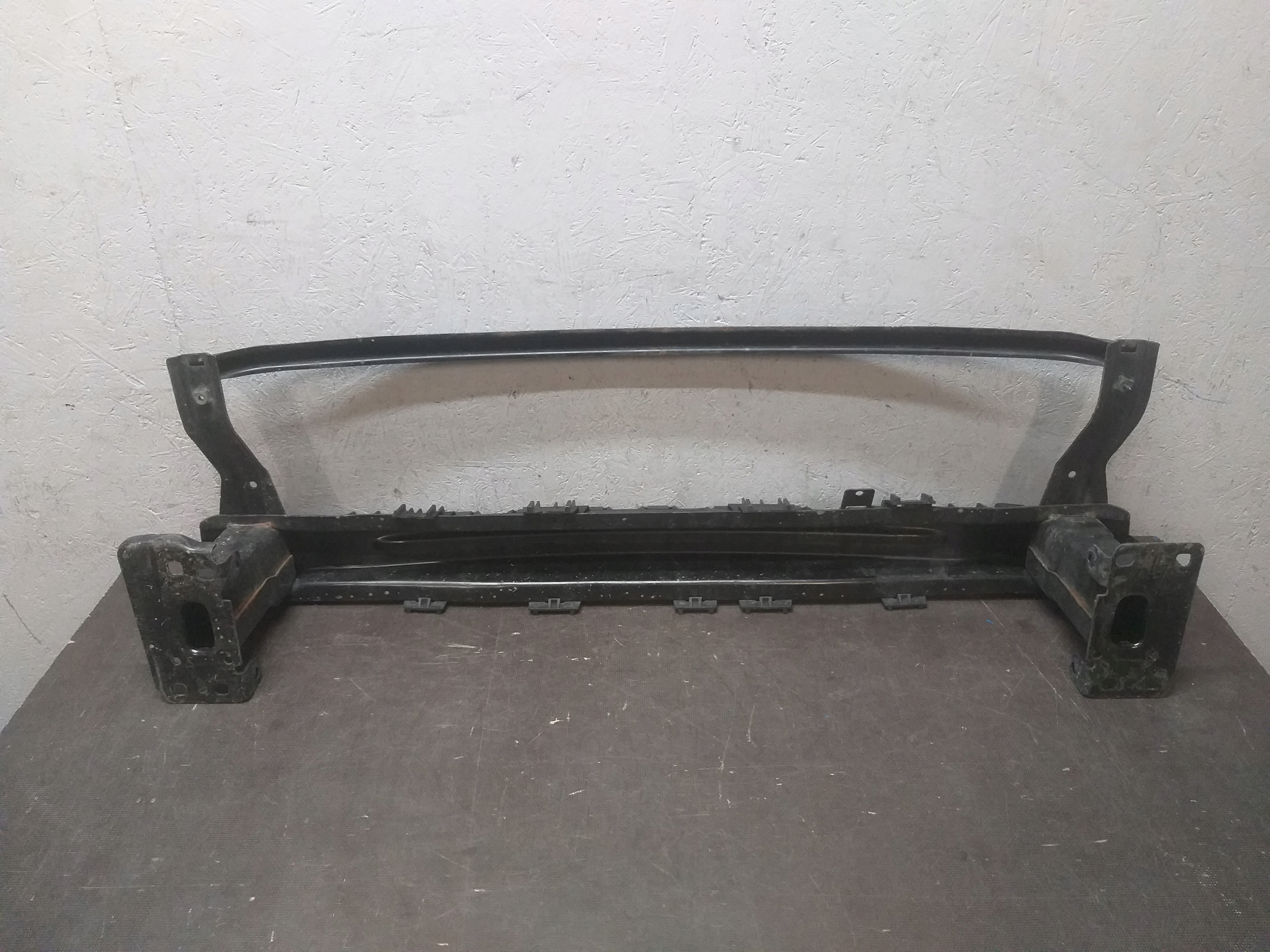 BELKA ZDERZAKA PRZÓD VW POLO 08-14 6R0 Numer katalogowy części BELKA ZDERZAKA PRZÓD VW POLO 08-14 6R0