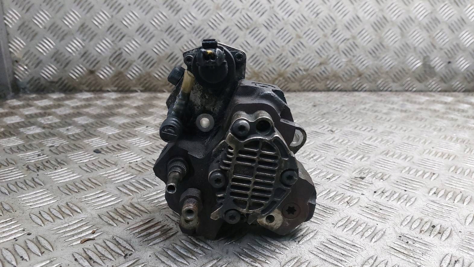 Einspritzpumpe NISSAN PRIMERA P12 8200108225