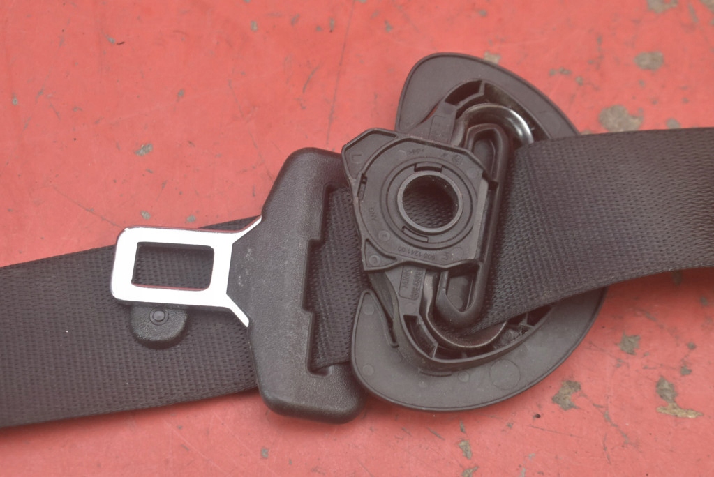 Gurten Sicherheits links heck 606345601A BMW X5 E70 06-10