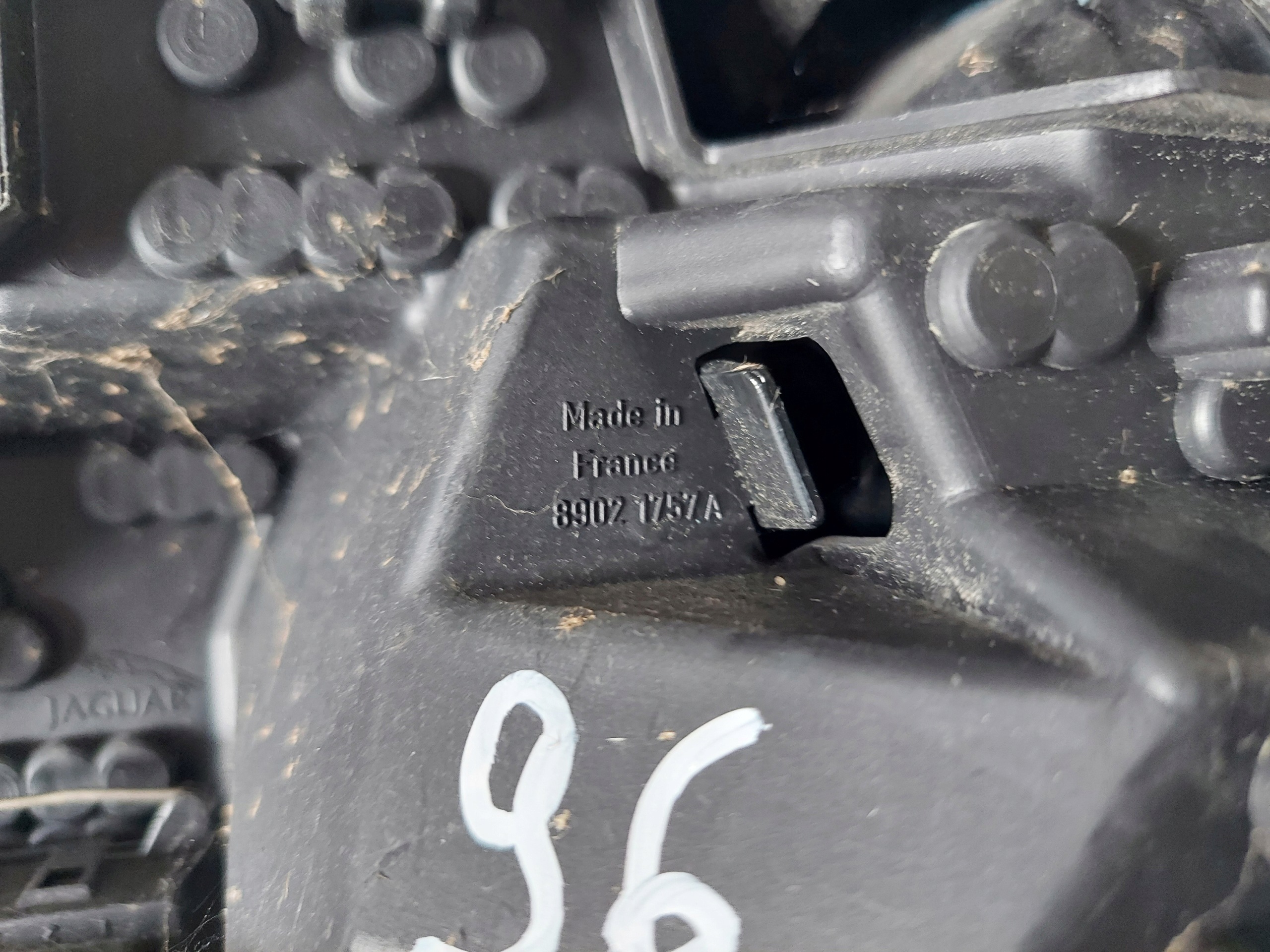 light JAGUAR X-TYPE SEDANA left rear part