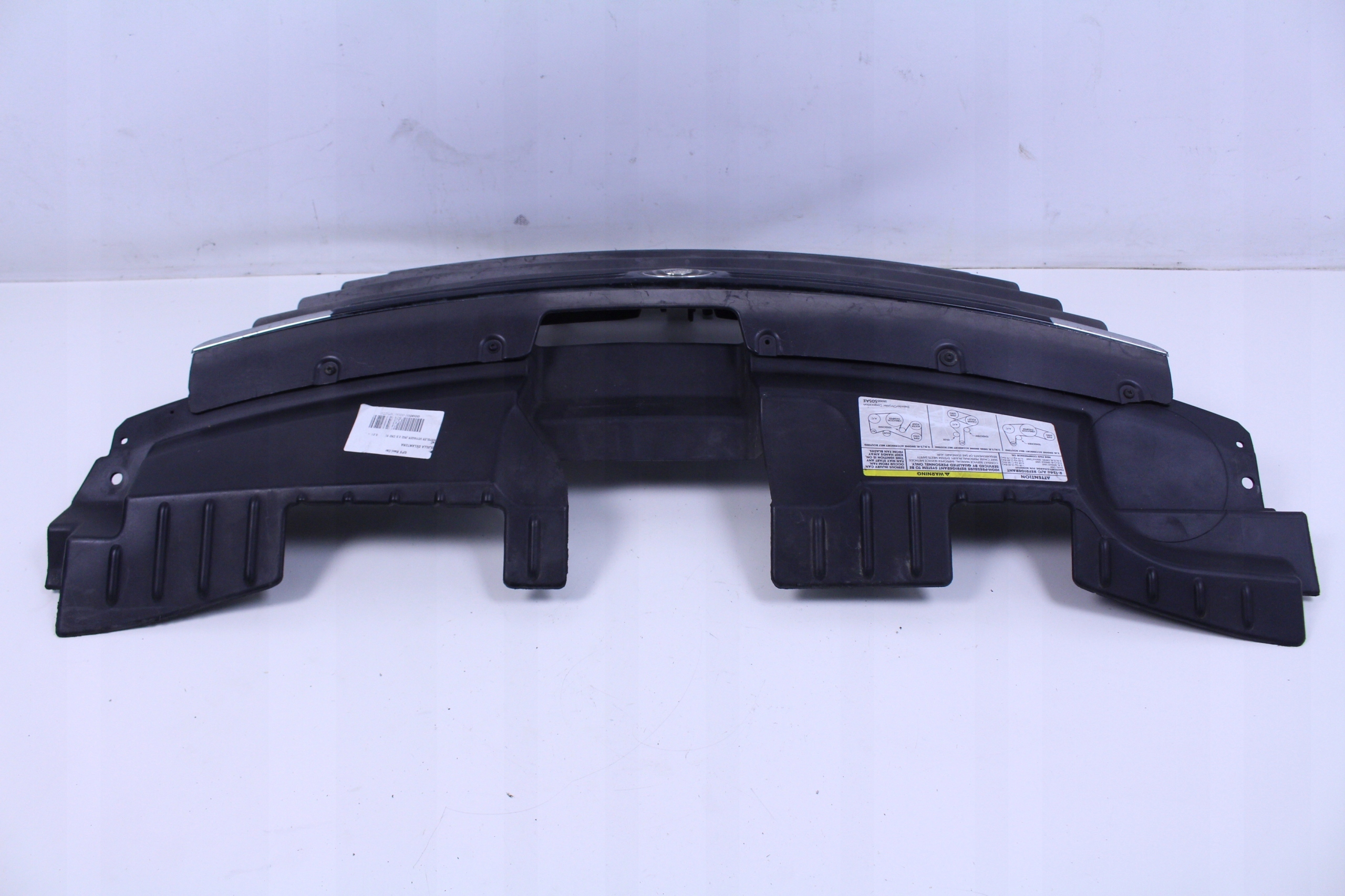 решетка радиатора Voyager IV