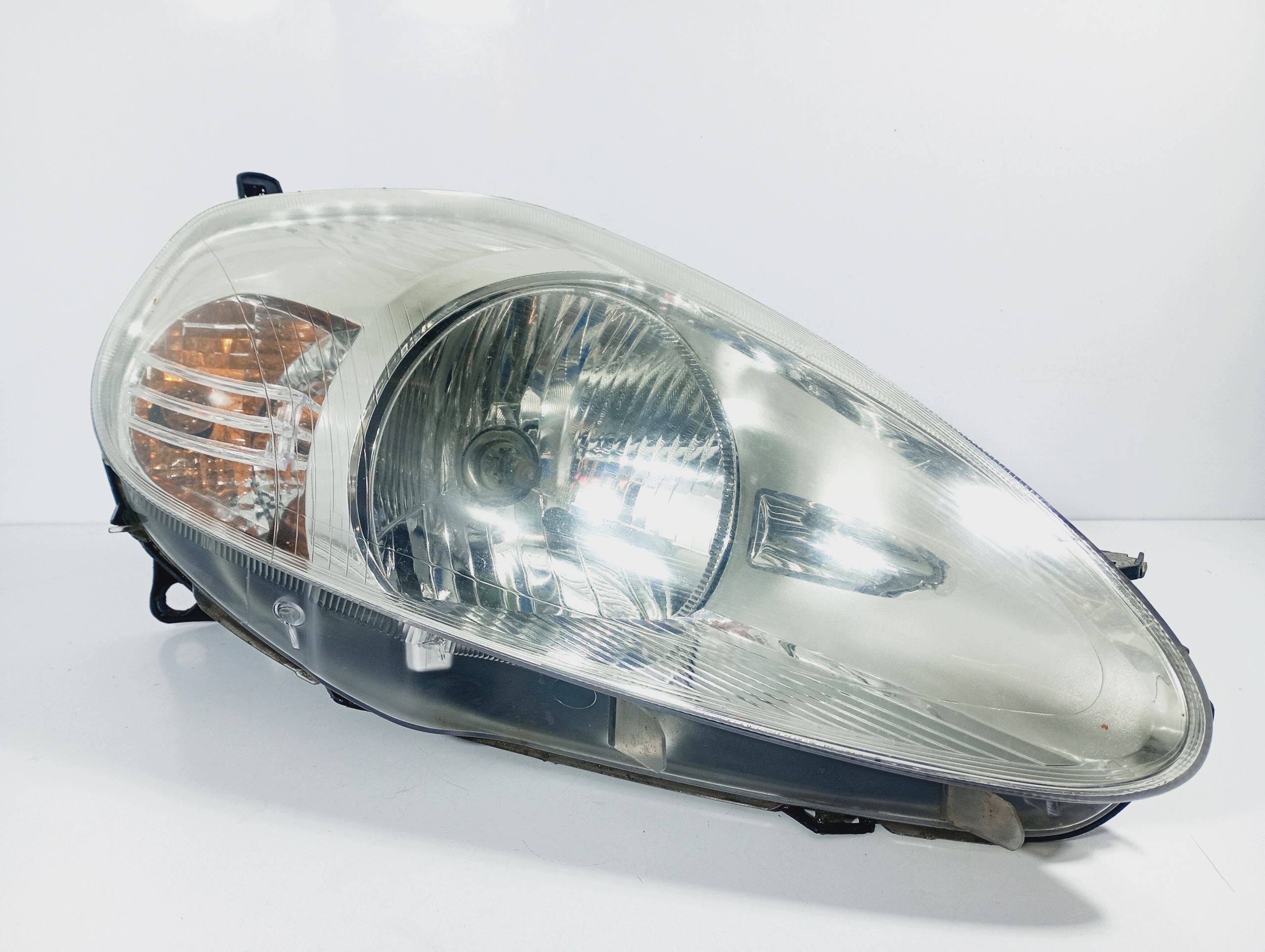 light right front reflektor right front 20A849 Fiat Grande Punto 05-12