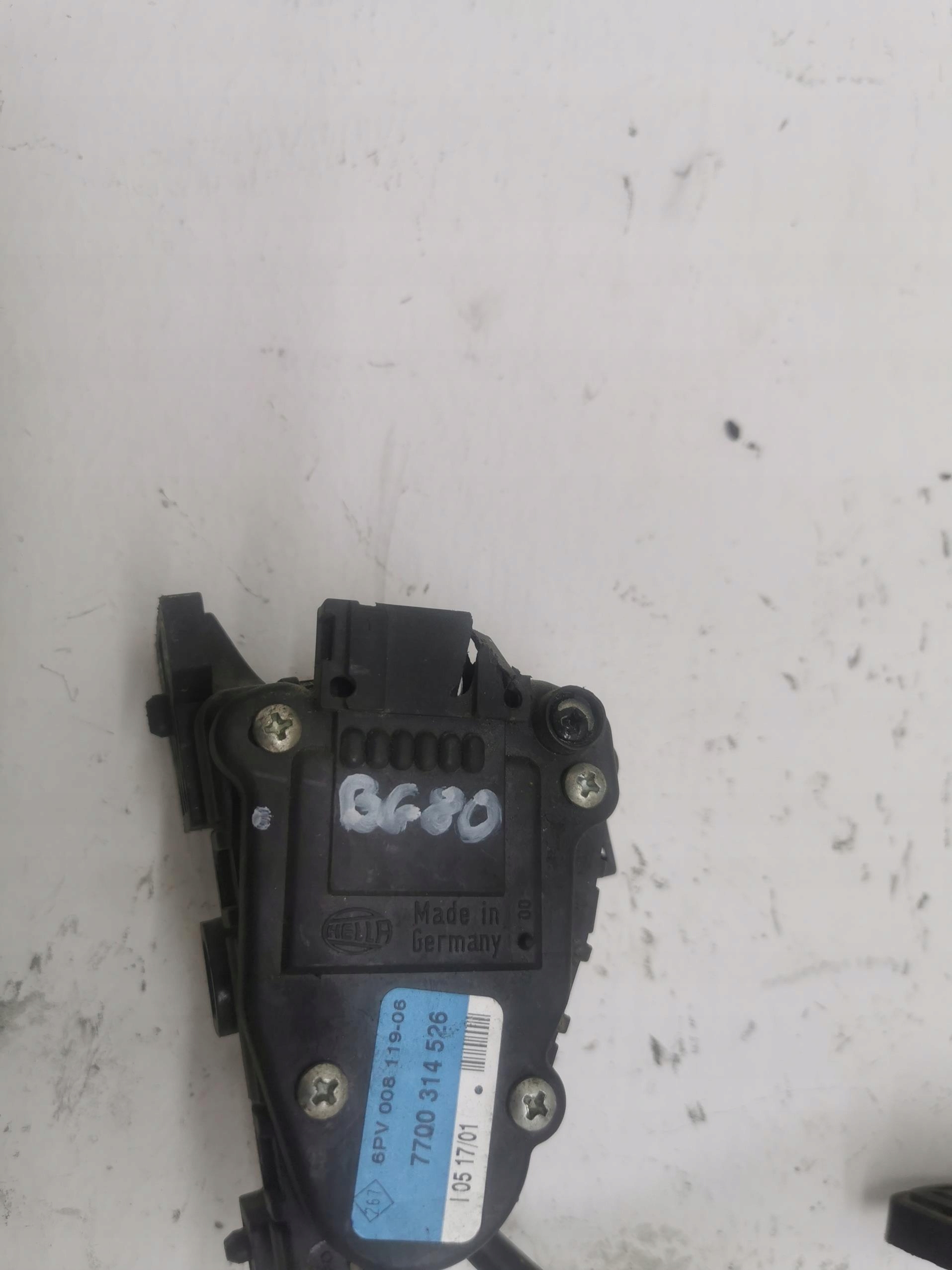 potentiometer Gas RENAULT MASTER II 7700314526