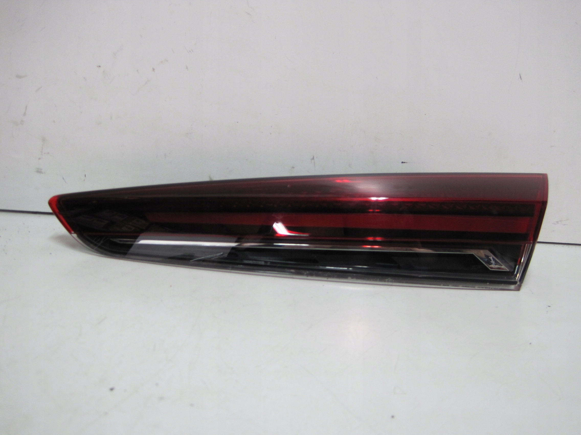 light rear part RENAULT CAPTUR II for the bonnet right 265501234R