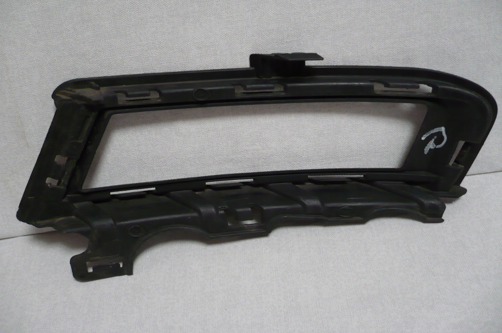 VW GOLF VII 7 2012-16 grid of a bumper right front OGRYGINAL