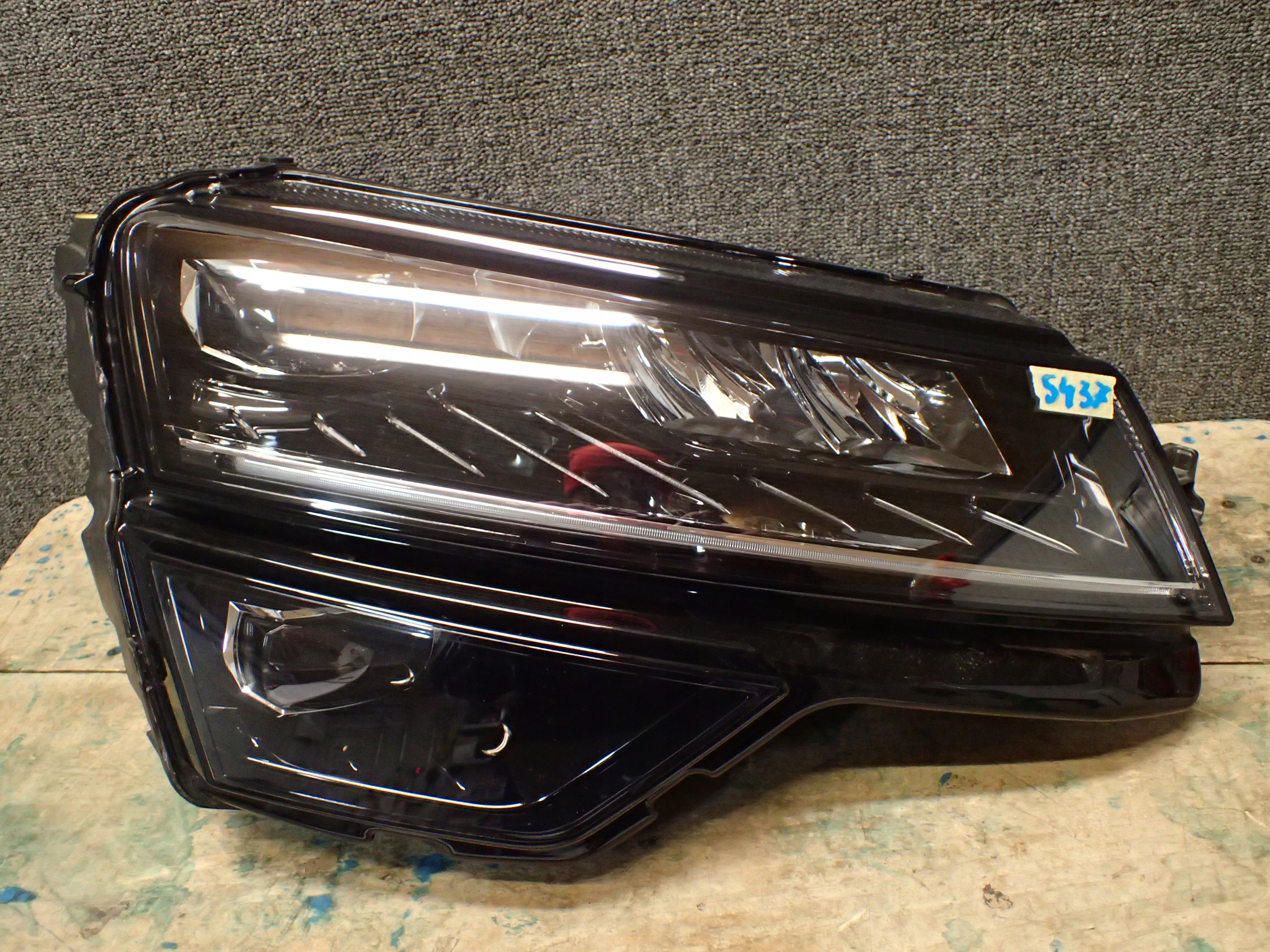 LIGHT FRONT RIGHT SKODA KAROQ FULL LED 57B941016F