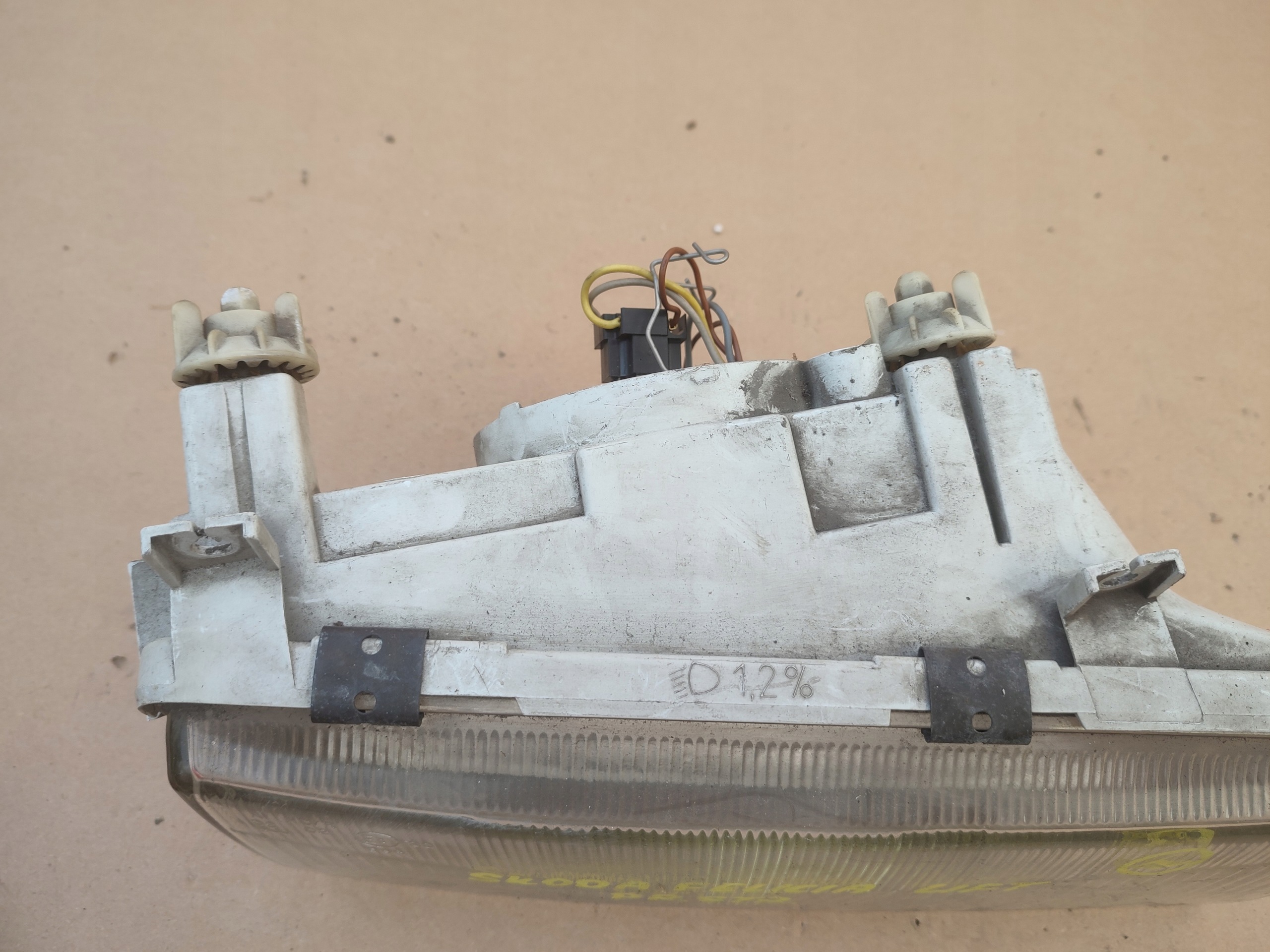 light right front right front Skoda Felicia and 246150-00