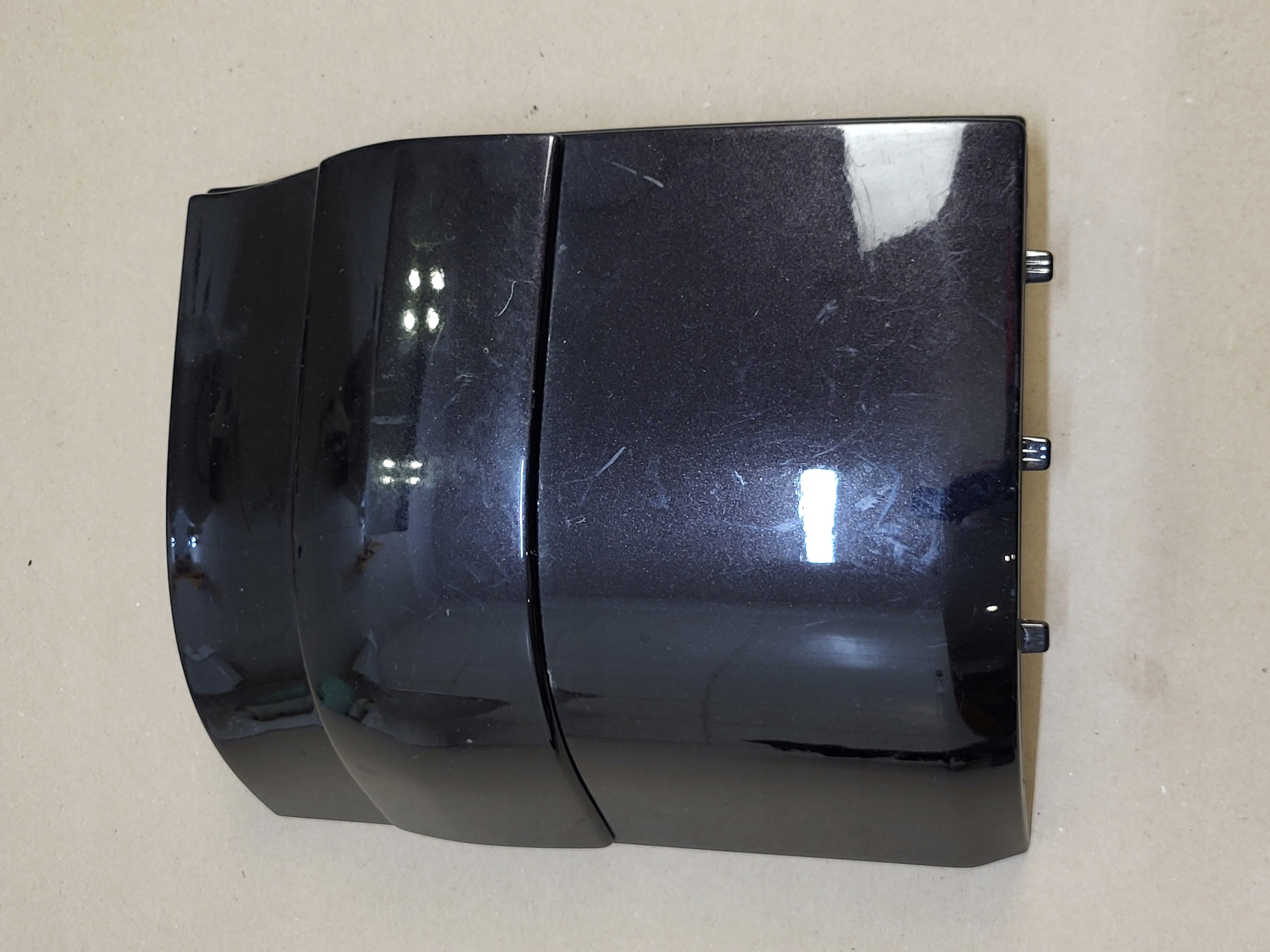 cap below LAMPE cover of a bumper left rear part VW MULTIVAN CARAVELLE T5 OE