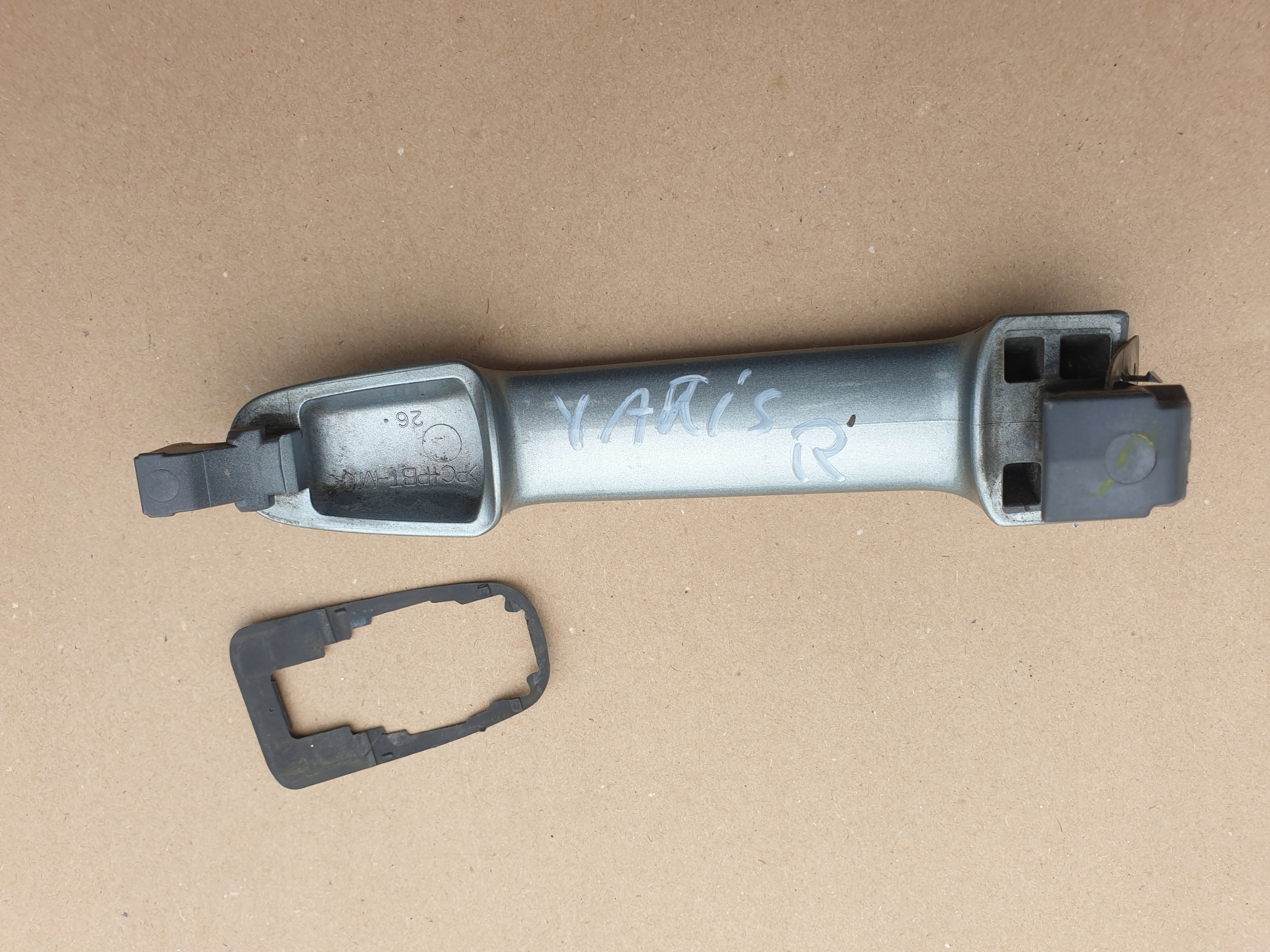 handle exterior right front TOYOTA YARIS II OE
