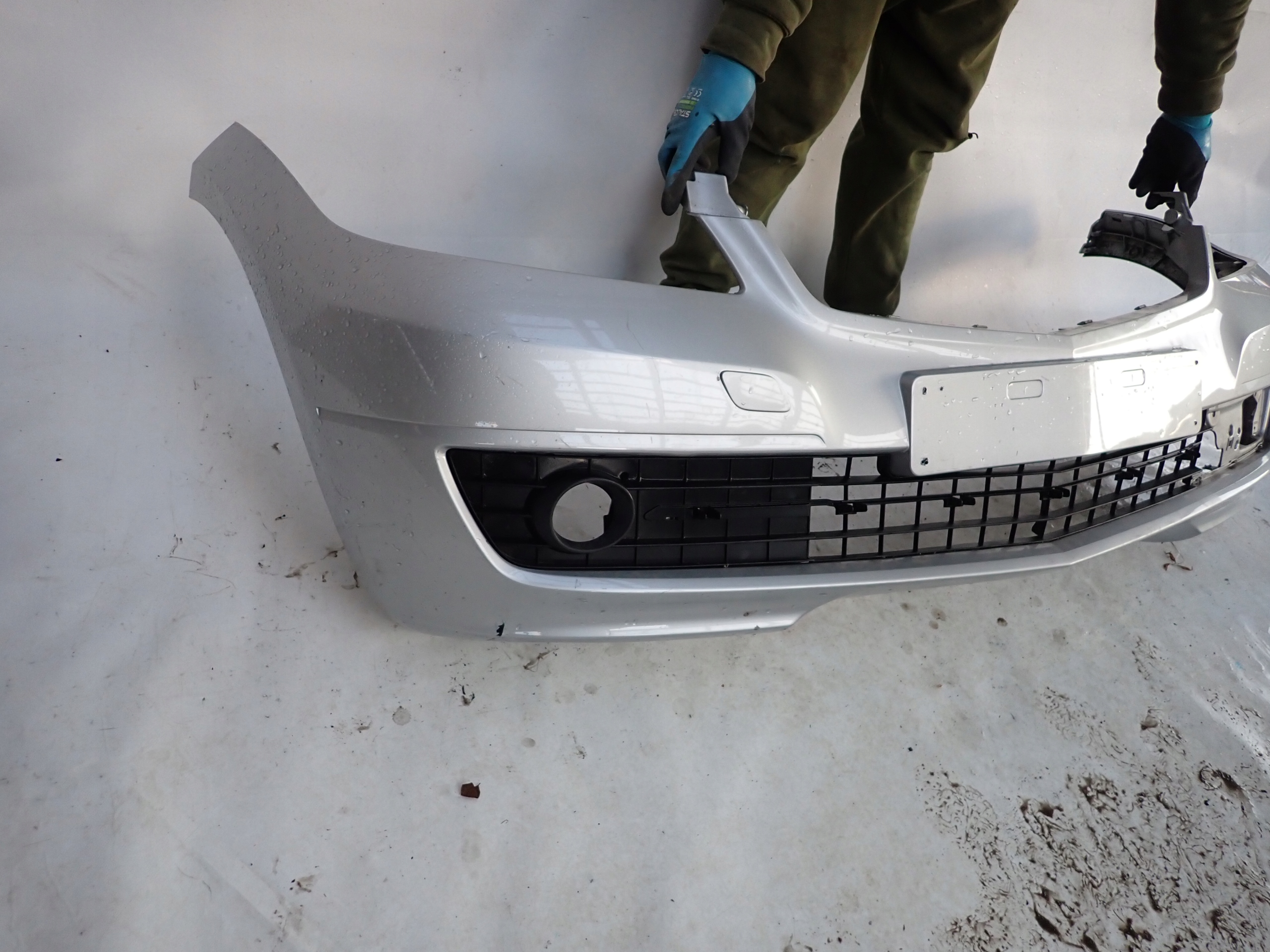 MERCEDES A-KLASA W169 LIFT 08-12 bumper front front without DZIUR