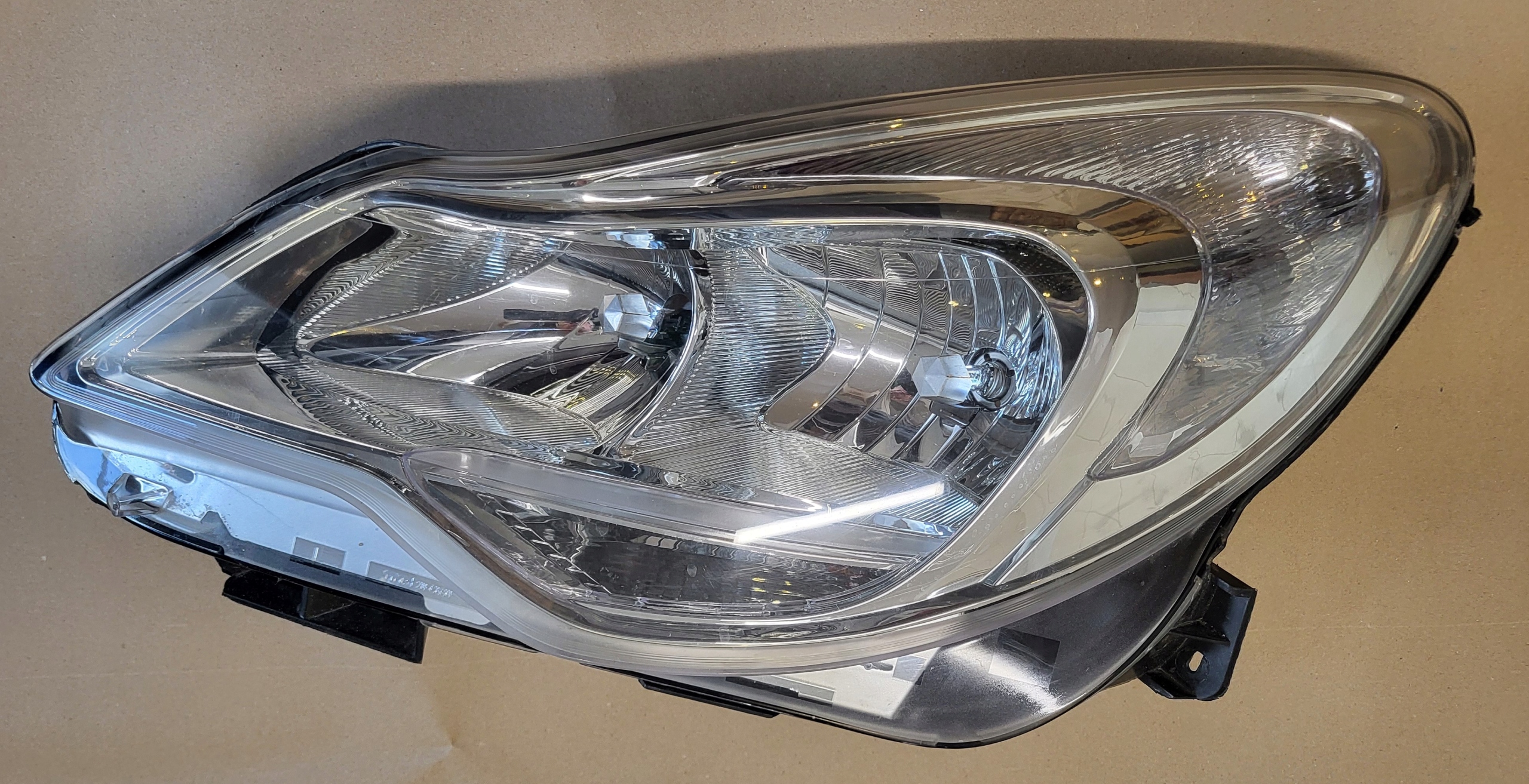 light REFLEKTOR left front TYC OPEL CORSA D LIFT EUROPA