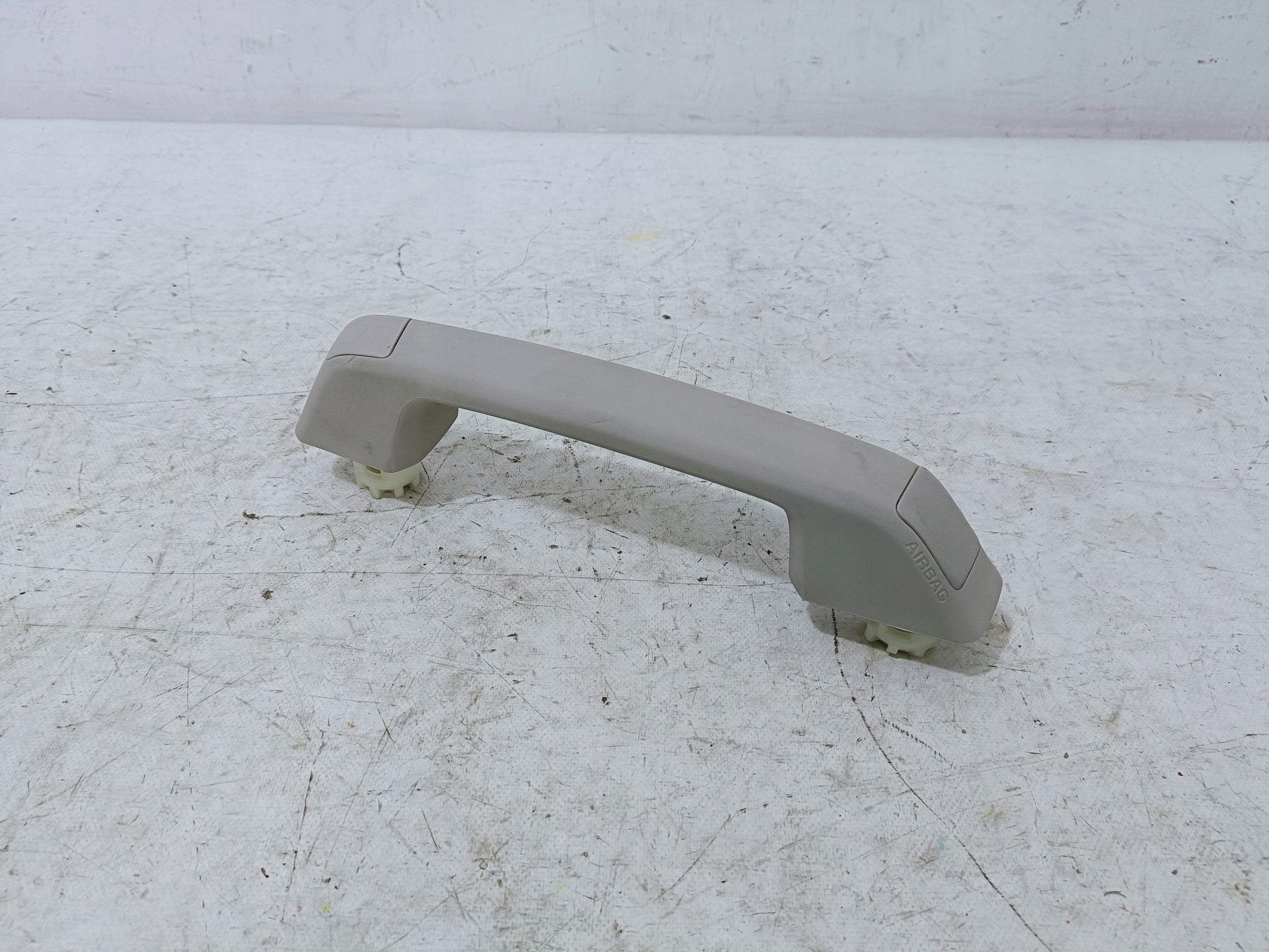 CADILLAC ESCALADE IV 15- front right handle of the roof