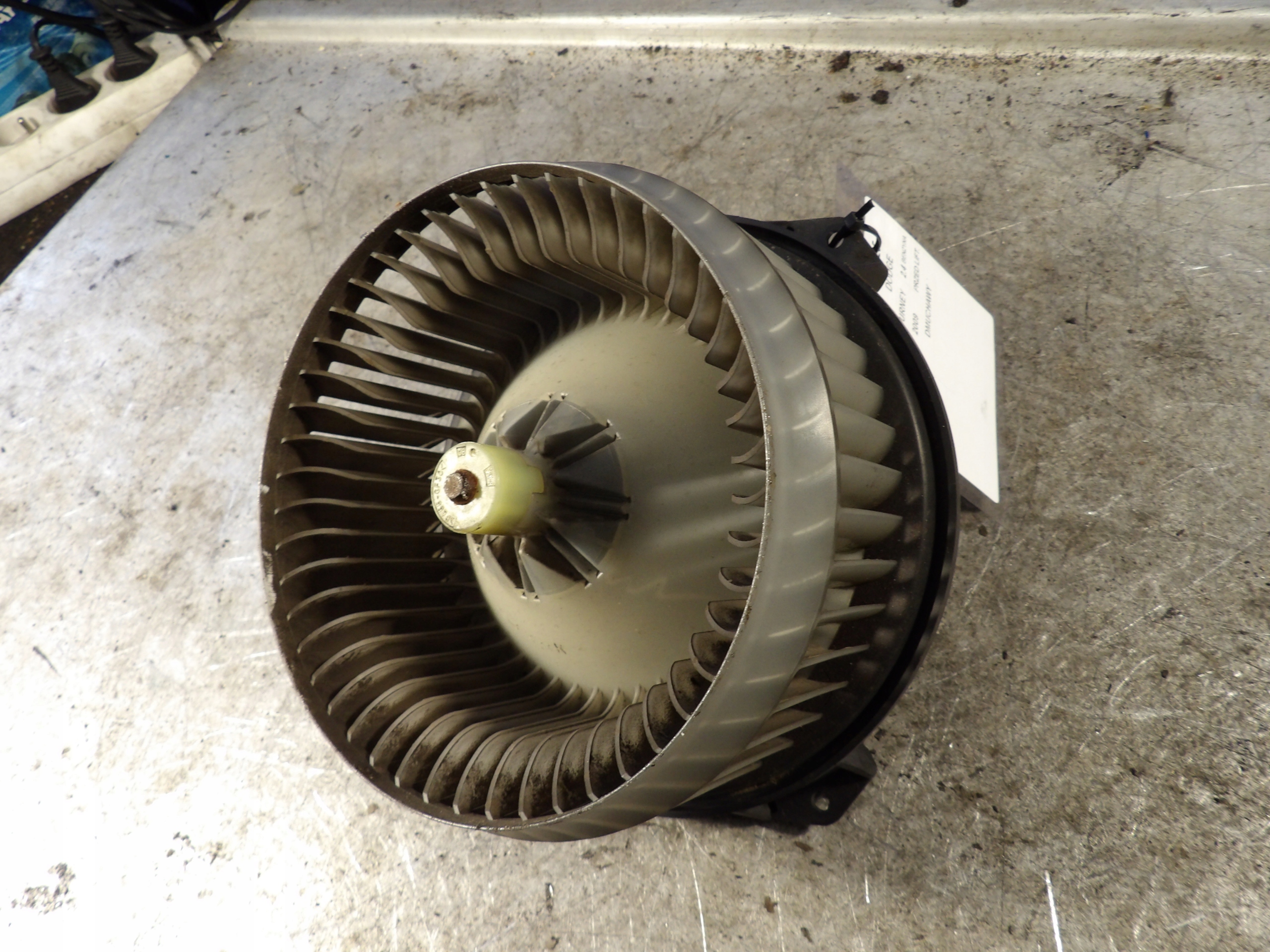 Dodge Journey ventilátor topení AY272700-5011