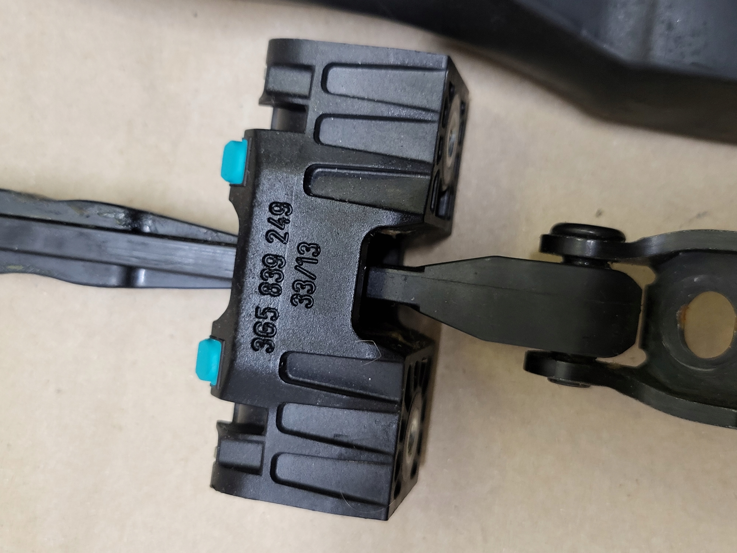 limiter door right left rear rear part VW PASSAT B8 3G0 OE