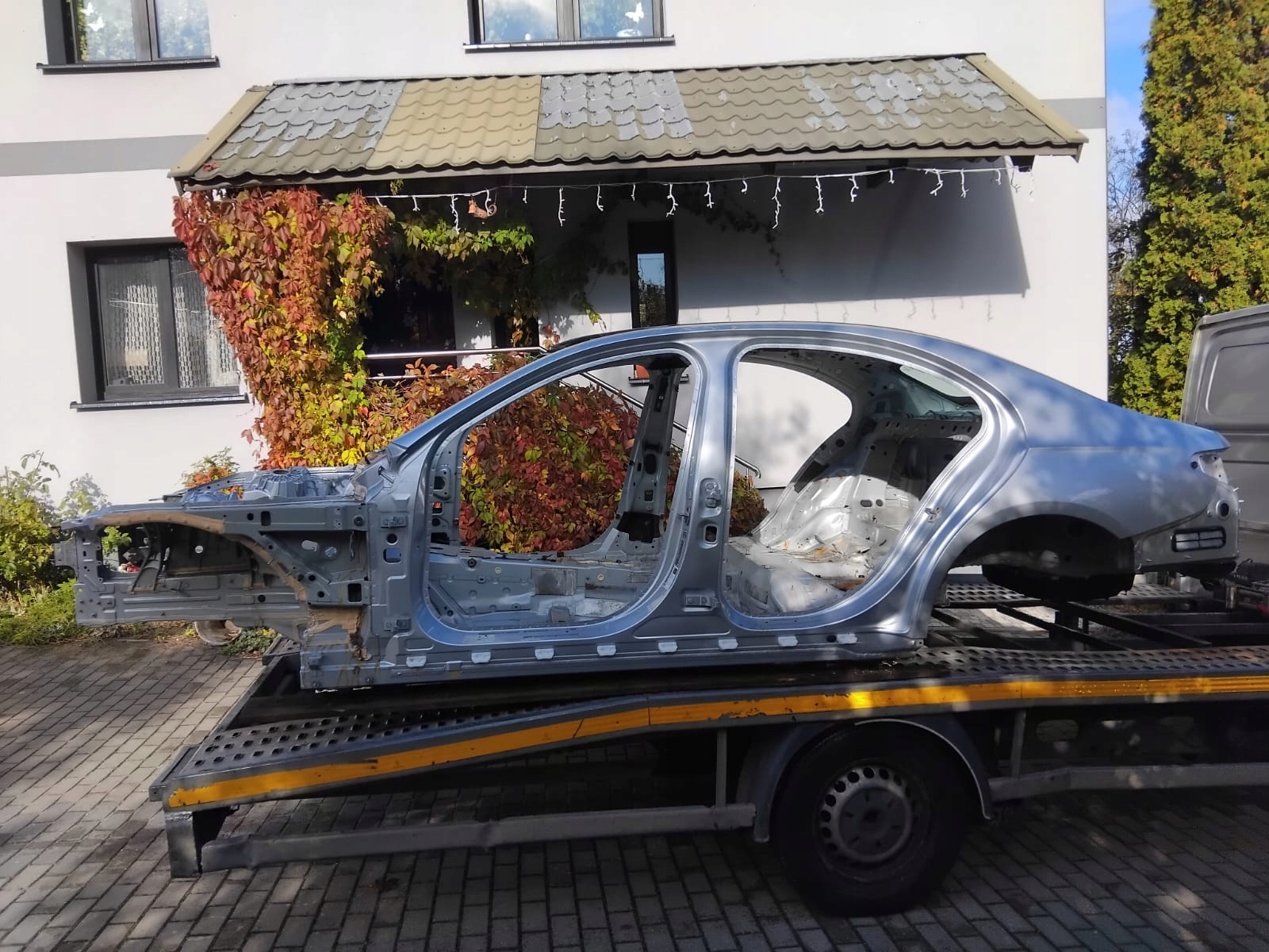 IDEALNA quarter front front left MERCEDES W214 long ZE SLUPKIEM B 1