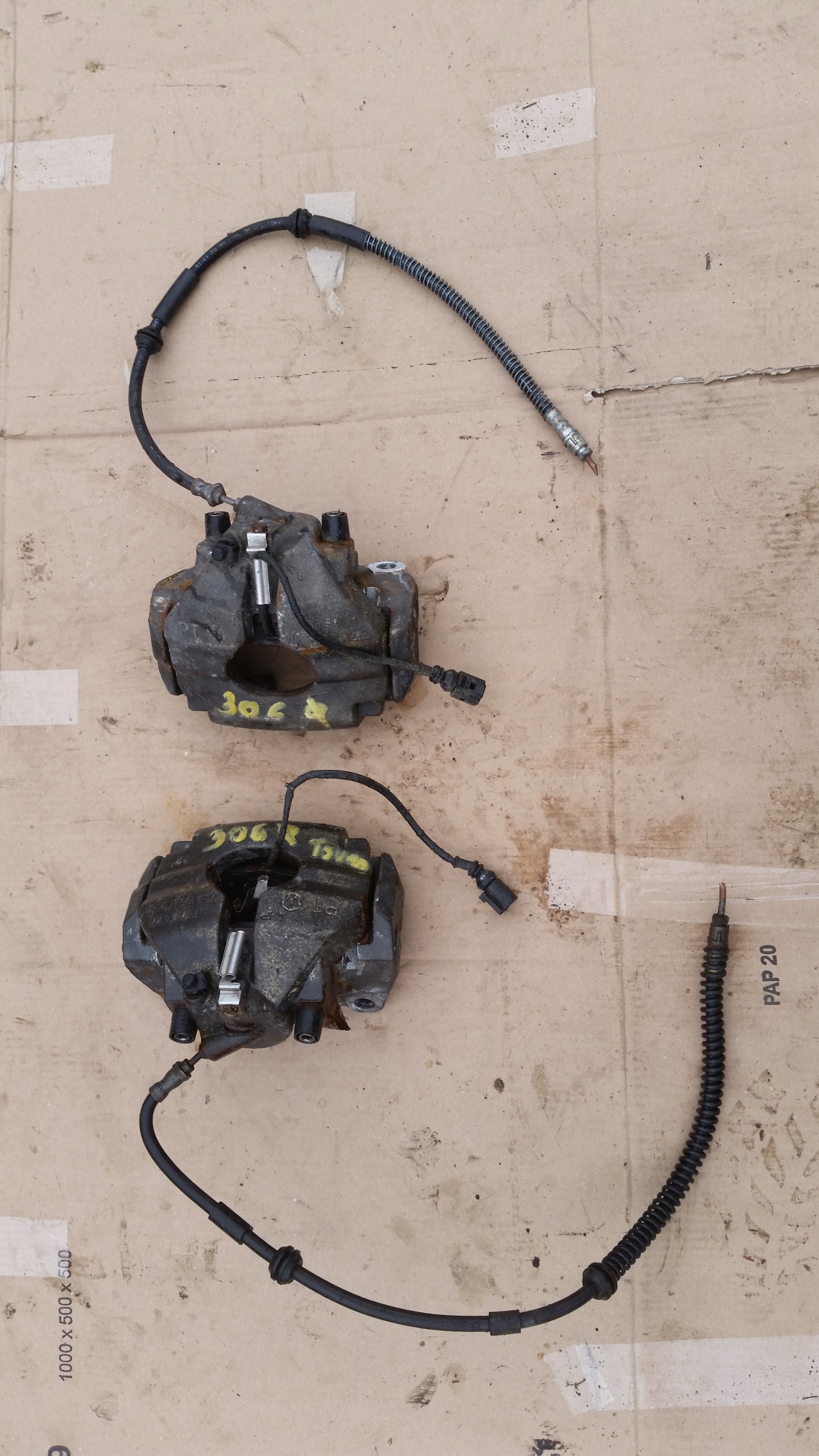 7L6105D - ЛЕВЫЙ ИЛИ ПРАВЫЙ ПЕРЕДНИЙ ТОРМОЗНОЙ СУППОРТ VW TOUAREG