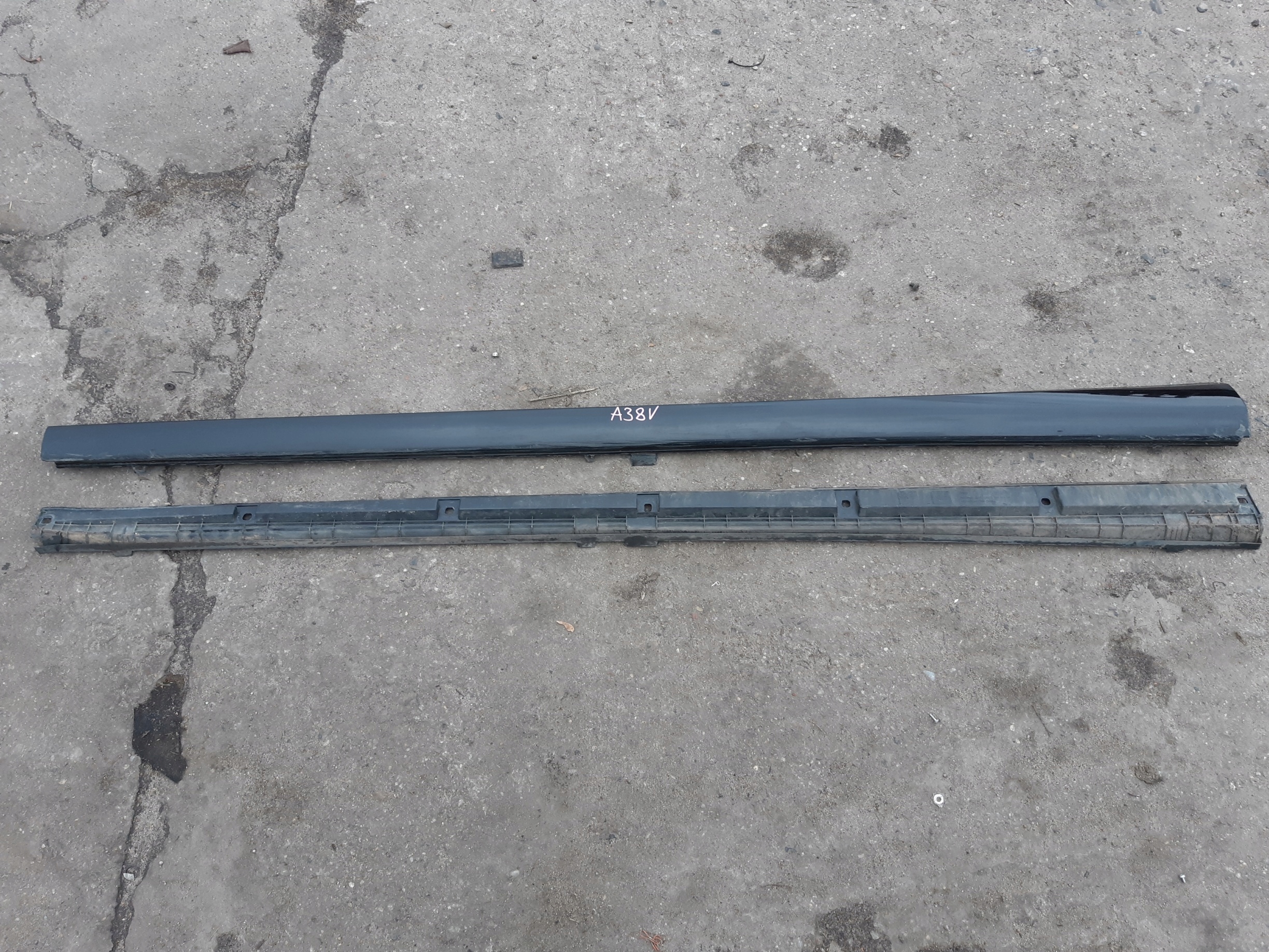 AUDI A3 8V 5D moulding cap threshold and below threshold S-LINE left KOMPLET