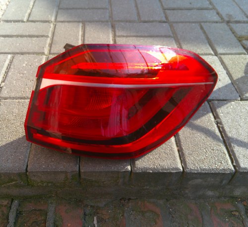 BMW 2 F46 PRAWA TYLNA LAMPA ZWYKŁA 7491346-07 ORYGINAŁ