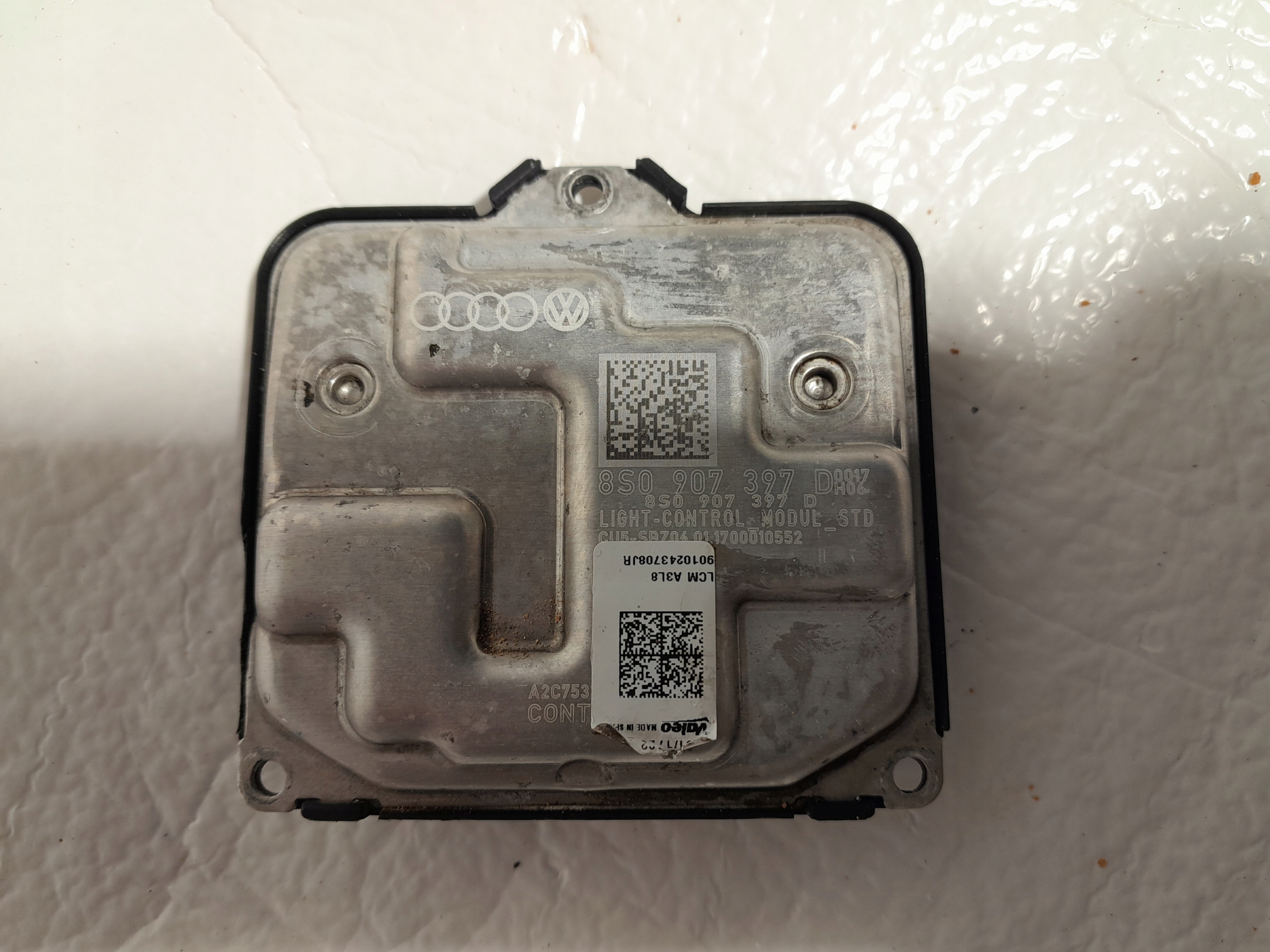 AUDI A4 B9 control unit module LED 8S0907397D
