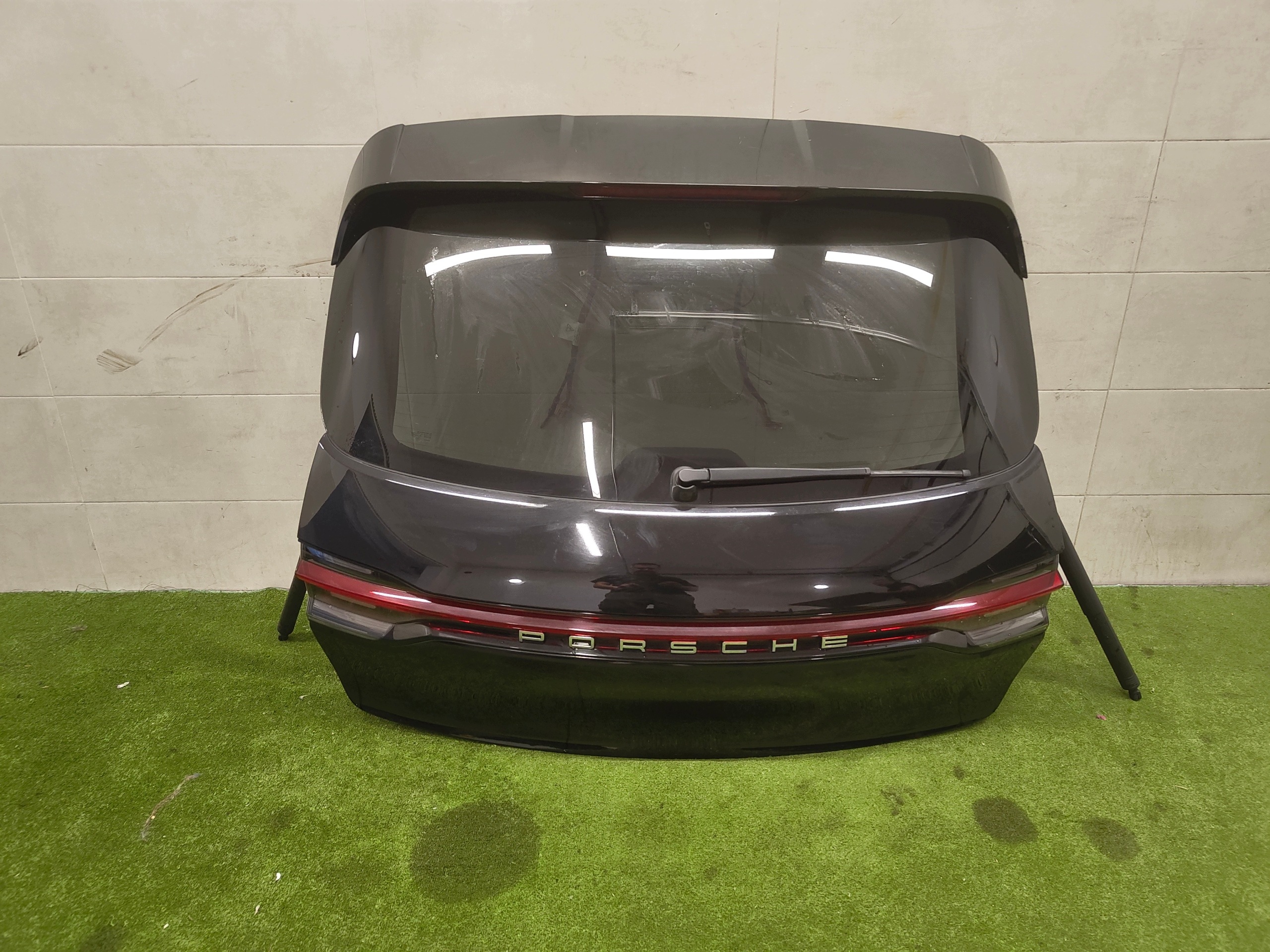 PORSCHE MACAN LIFT boot door boot