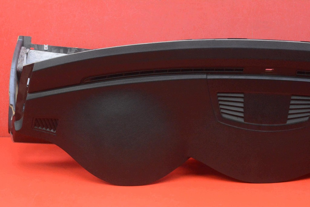 dashboard instrument panel console cockpit airbag EU 7155780 BMW E90 E91 04-10