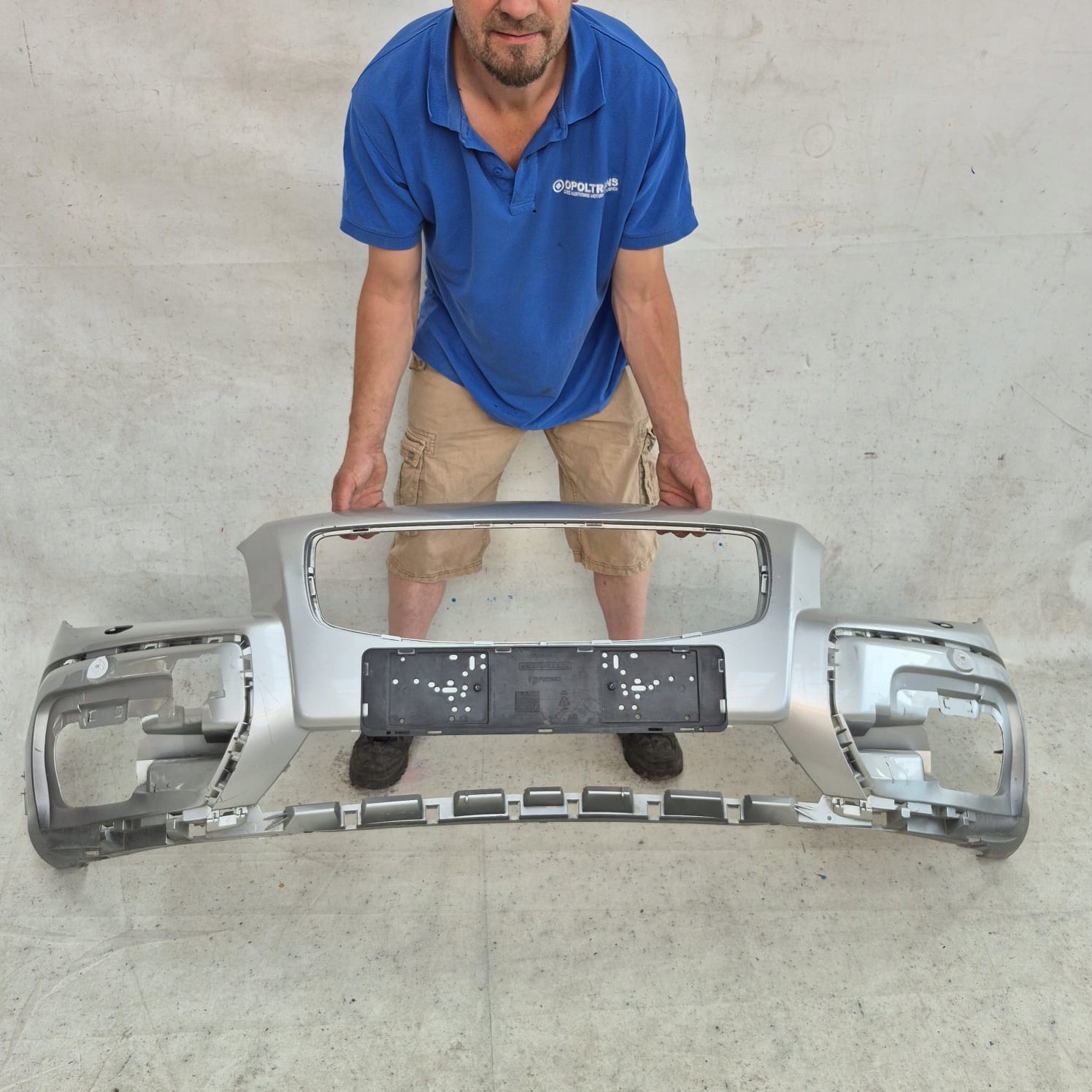 VOLVO XC70 II 2 07- bumper front front washer