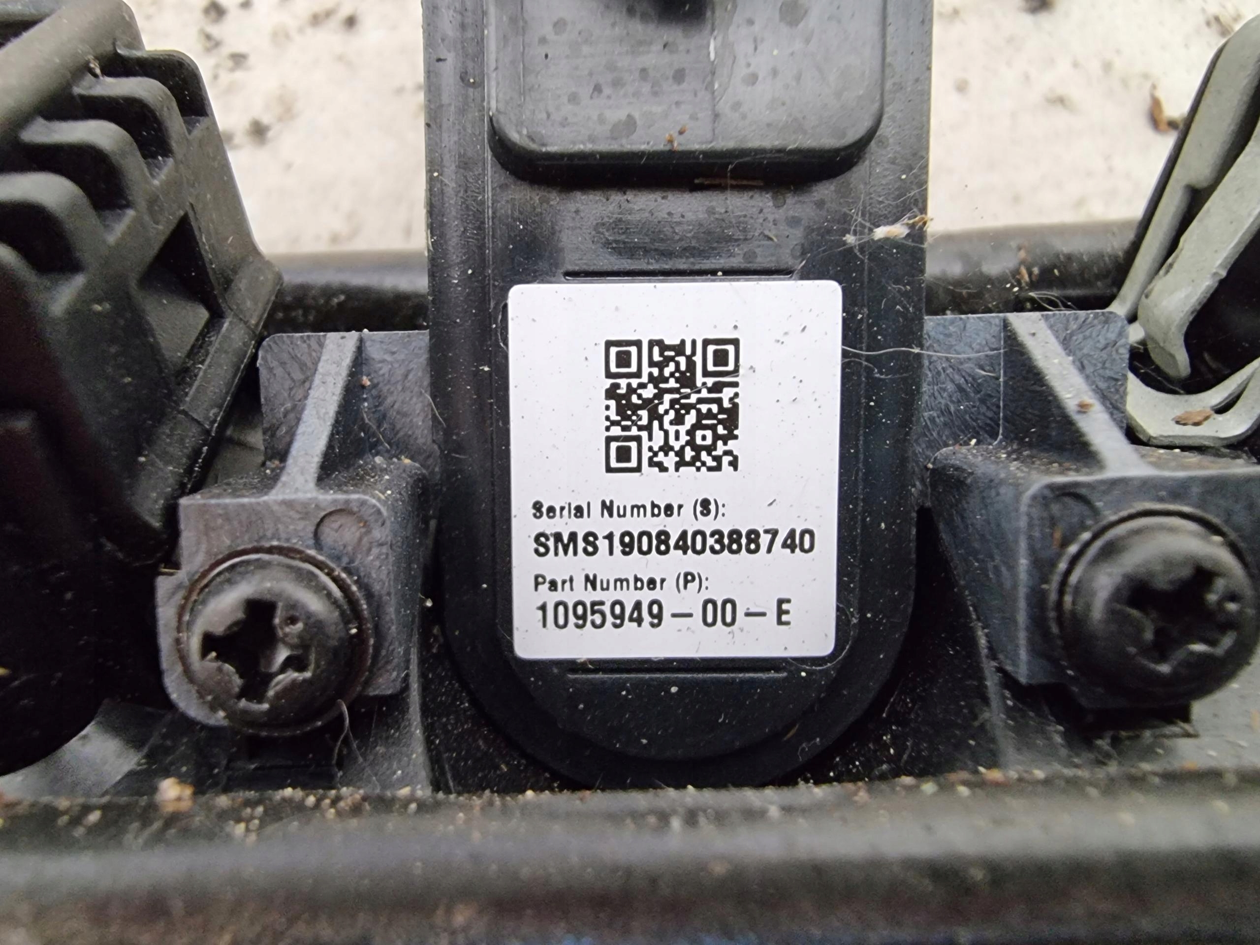 TESLA MODEL 3 17-> KAMERA + button bonnet boot rear part 1095949-00-E