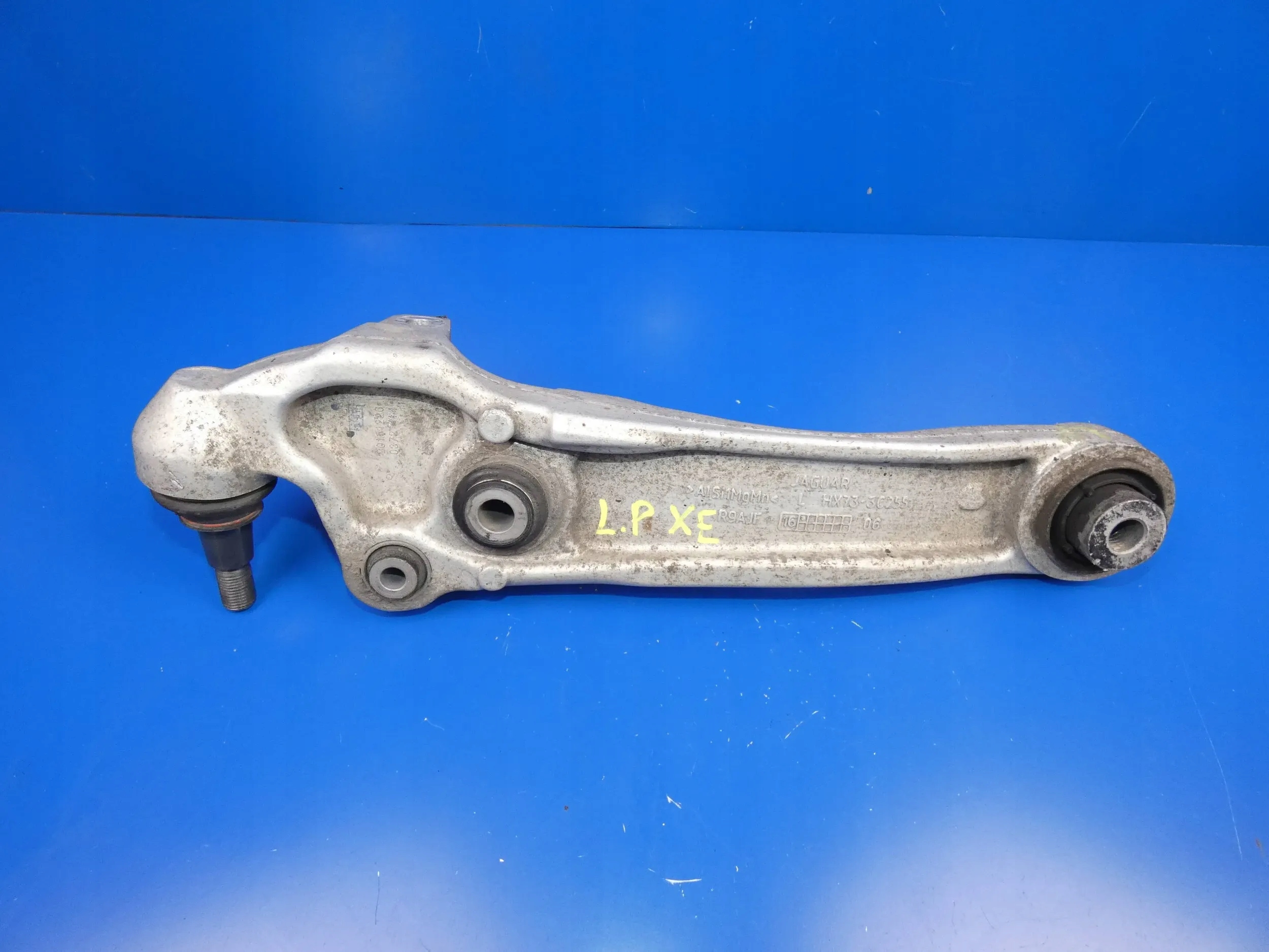 JAGUAR XE X760 arm left front front