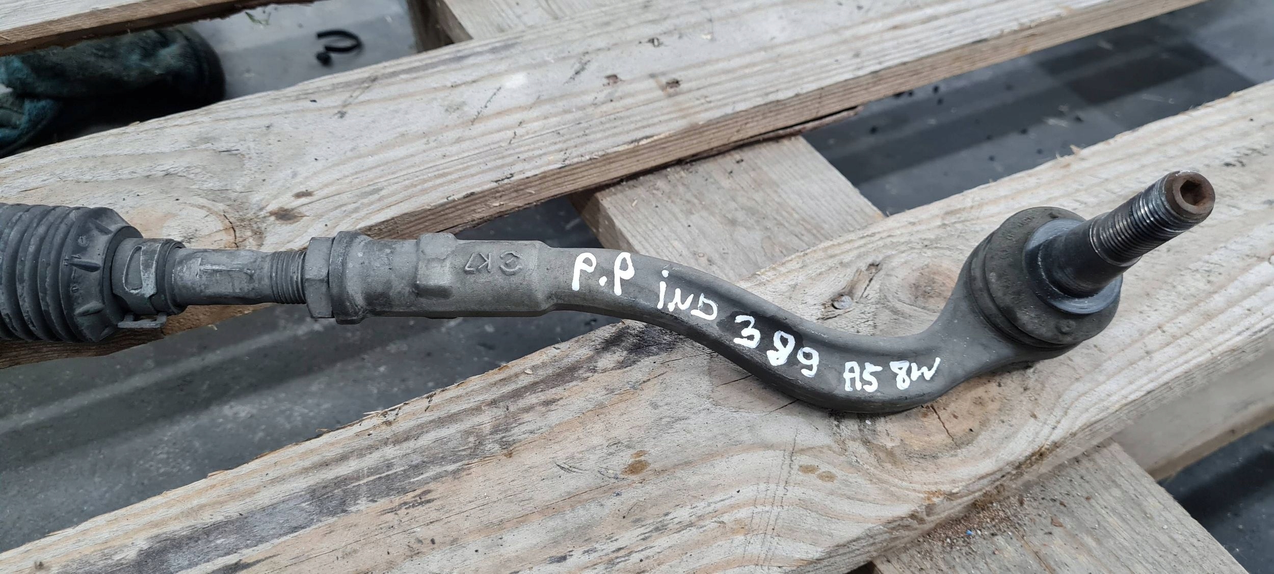 A5 8W S5 bar pipe end of steering right front 8W0423812C A4 B9 8W