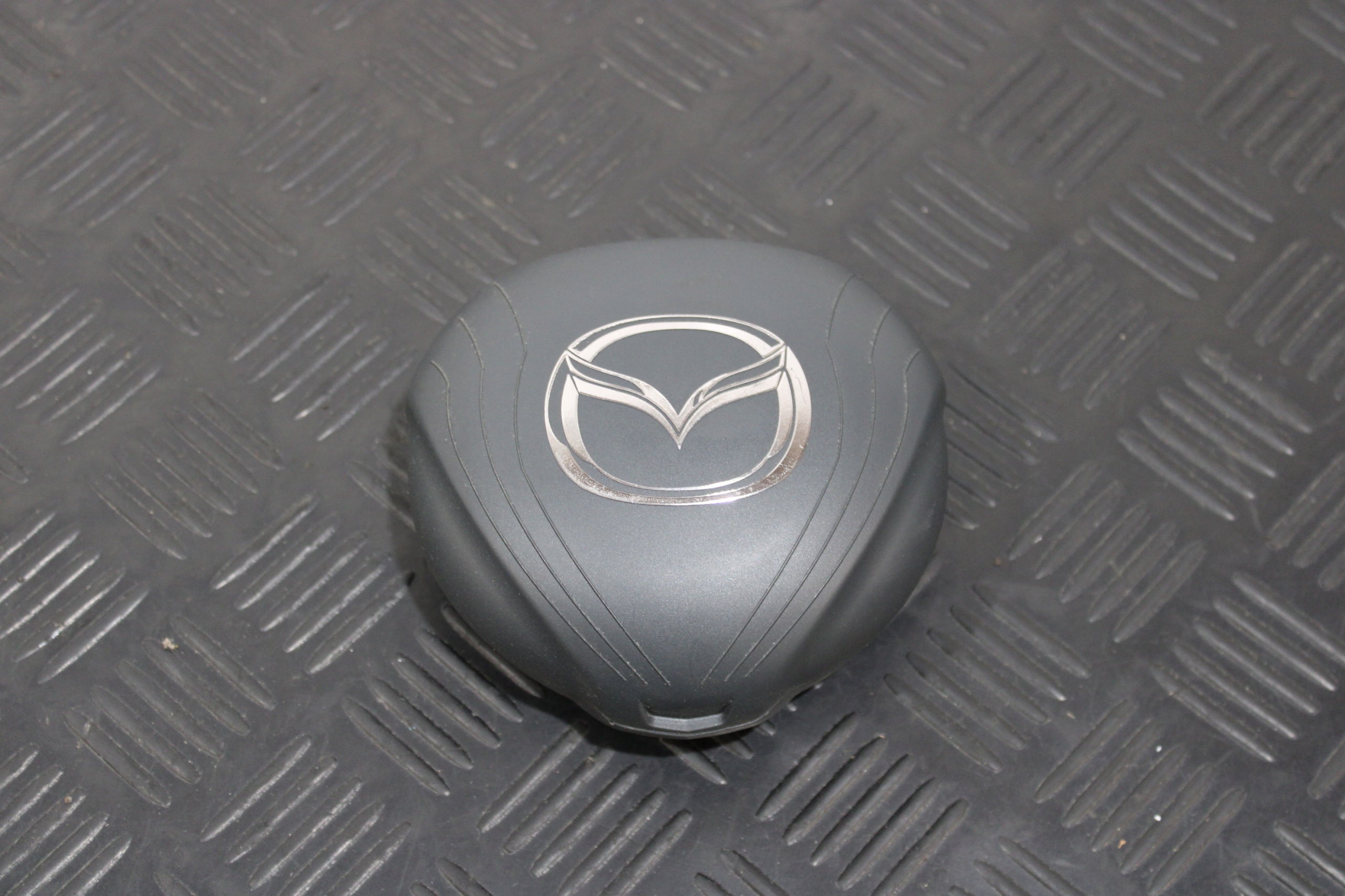 Montaggio ZAROWEK ETUI MAZDA 9970-BK-0012