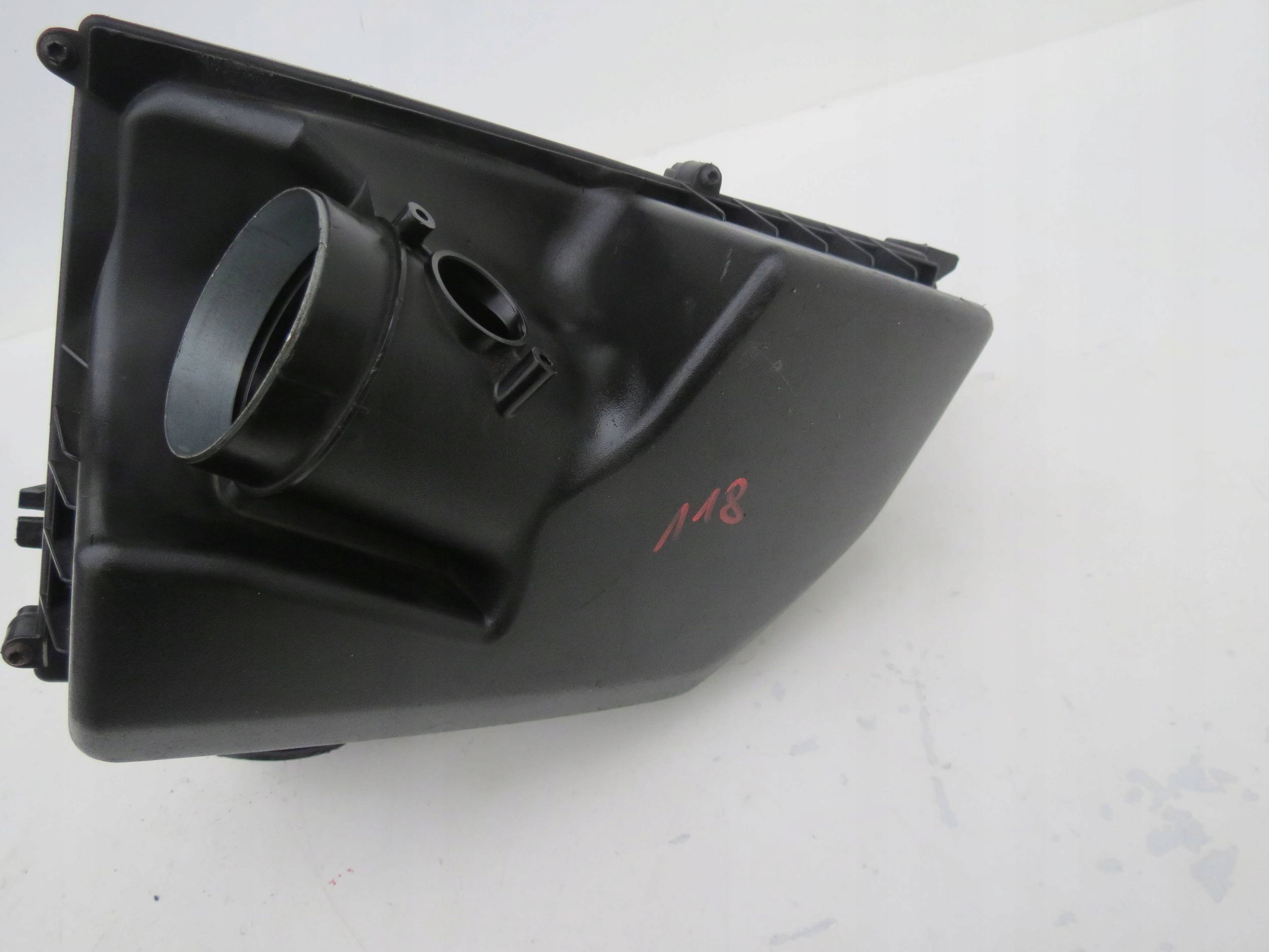 Gehäuse filter luft VOLVO XC90 4.4 V8 30748211
