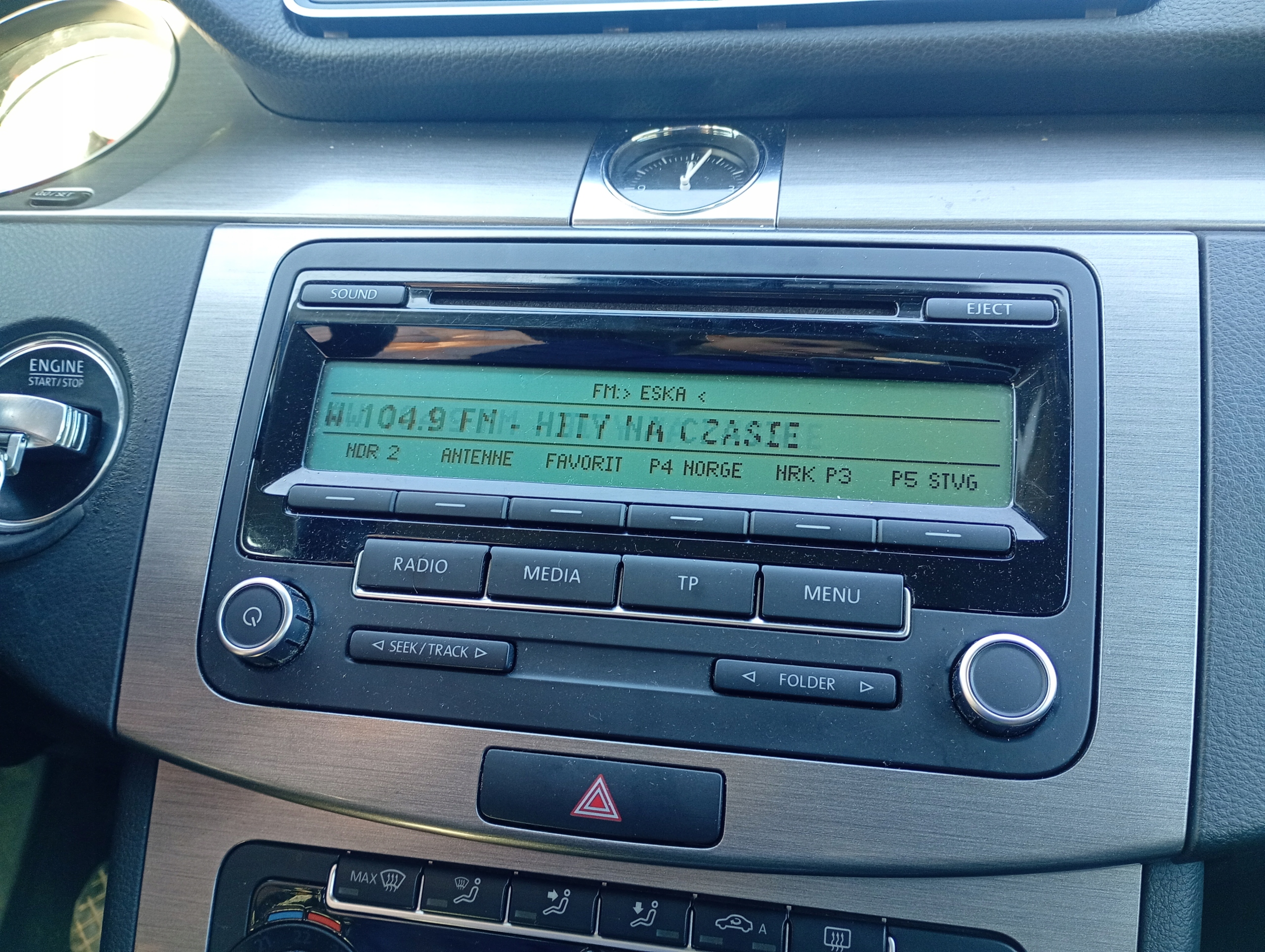 VW Passat B7 10-14 RADIO ORYGINALNE CD brakuje kodu